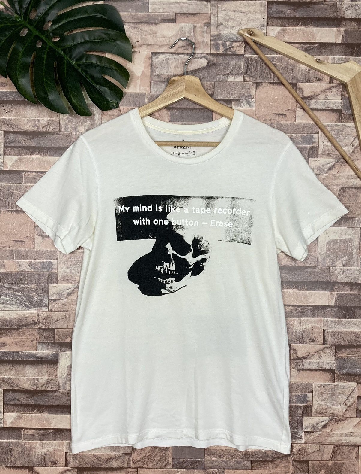 Andy Warhol × Uniqlo Andy Warhol Skull Tee #29-4 Size US M / EU 48-50 / 2 - 1 Thumbnail