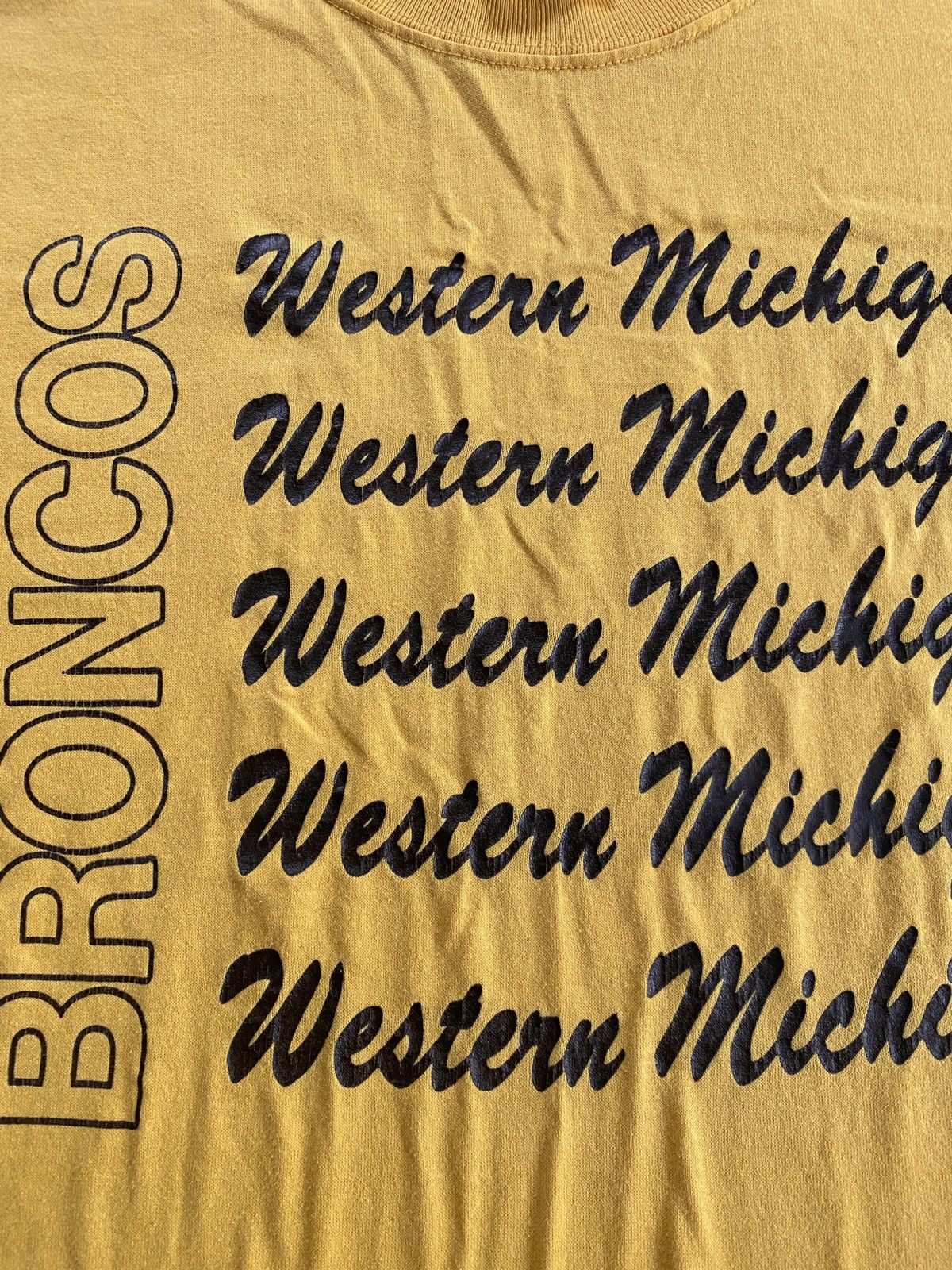 Vintage Vintage 80’s Western Michigan Broncos Single Stitch Bike Tee Size US L / EU 52-54 / 3 - 3 Thumbnail