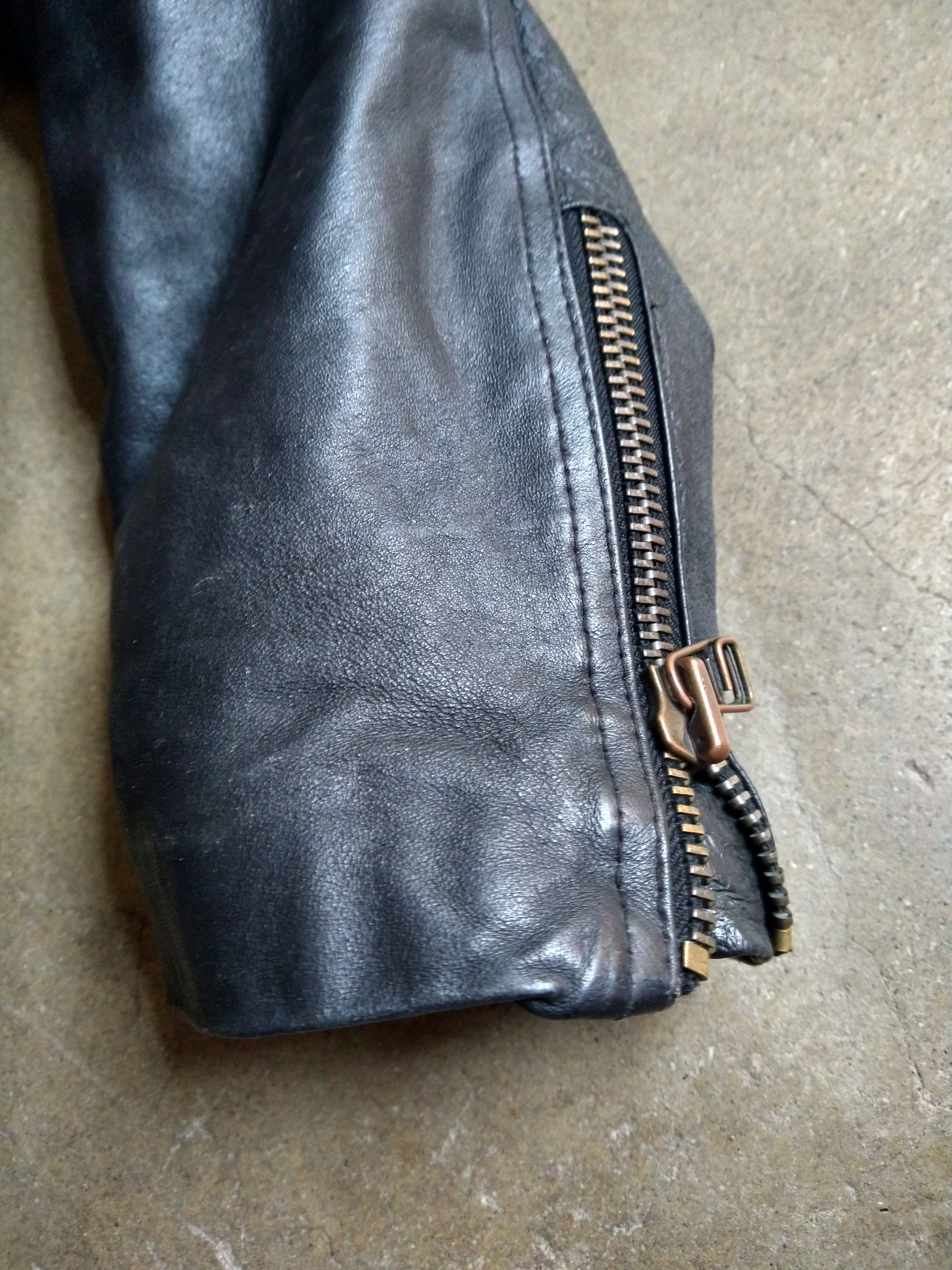 Genuine Leather Vintage Leather Biker Jacket Size Large Black Motorcycle Zip Size US L / EU 52-54 / 3 - 7 Thumbnail