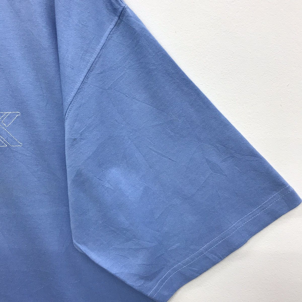 Designer × Karl Kani Rare!! Karl Kani Spellout Embroidery Tee Size US L / EU 52-54 / 3 - 4 Thumbnail