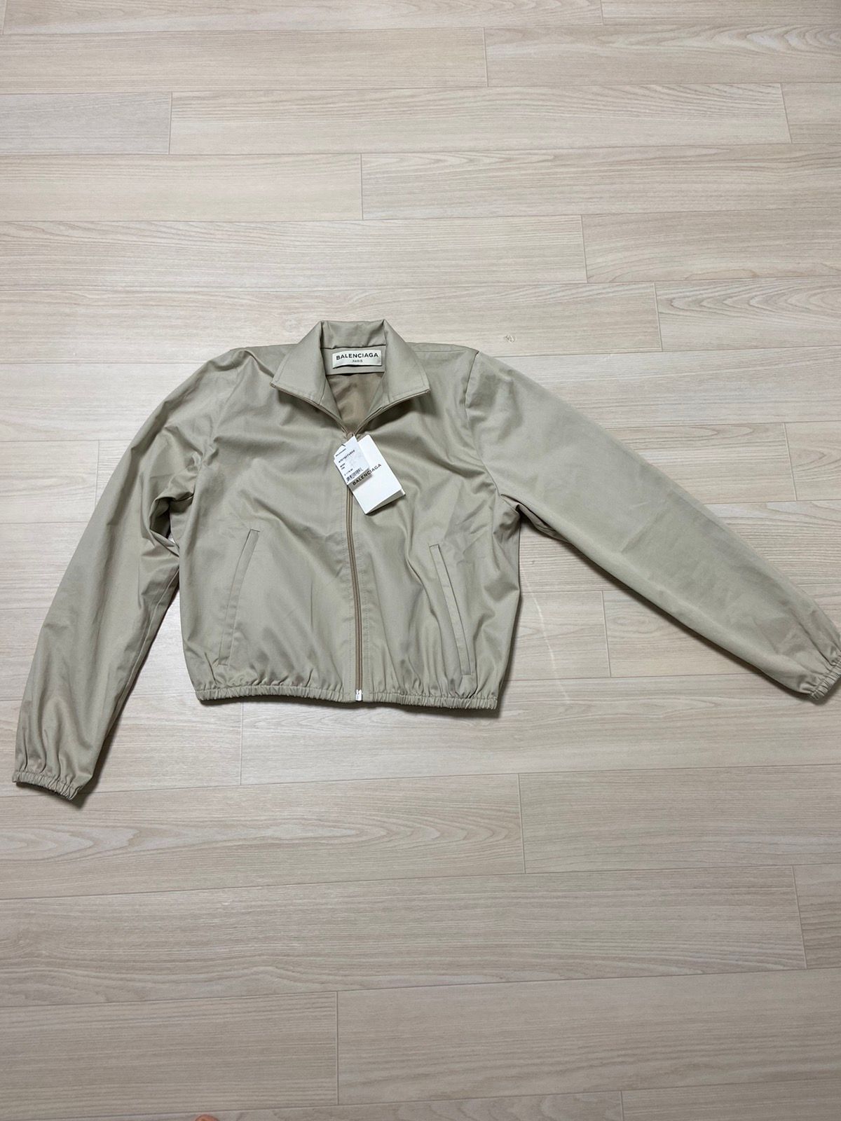 Pre-owned Balenciaga New) 36  Aw16 Cropped Track Jacket Beige