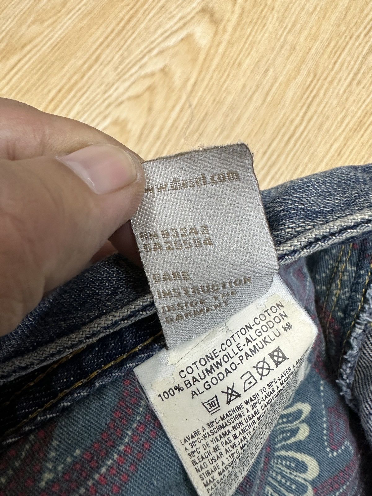 Diesel × If Six Was Nine DIESEL LEVAN ITALIAN LOOSE CUT DISTRESSED DENIM J636 Size US 30 / EU 46 - 12 Thumbnail