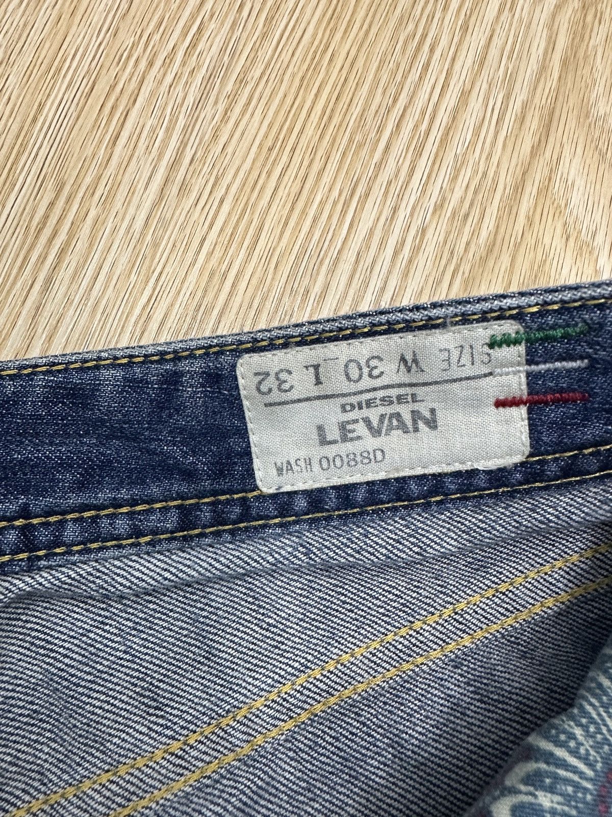 Diesel × If Six Was Nine DIESEL LEVAN ITALIAN LOOSE CUT DISTRESSED DENIM J636 Size US 30 / EU 46 - 10 Thumbnail