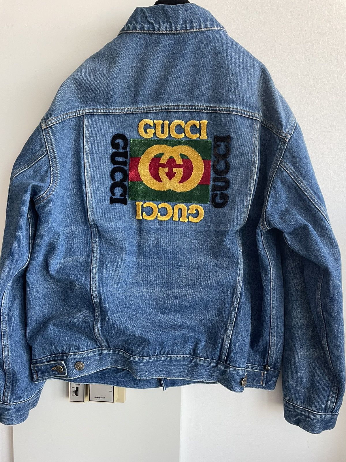 Gucci $3,300 Value Sold Out Super Runway Iconic Logo Denim Jacket Size US L / EU 52-54 / 3 - 17 Thumbnail