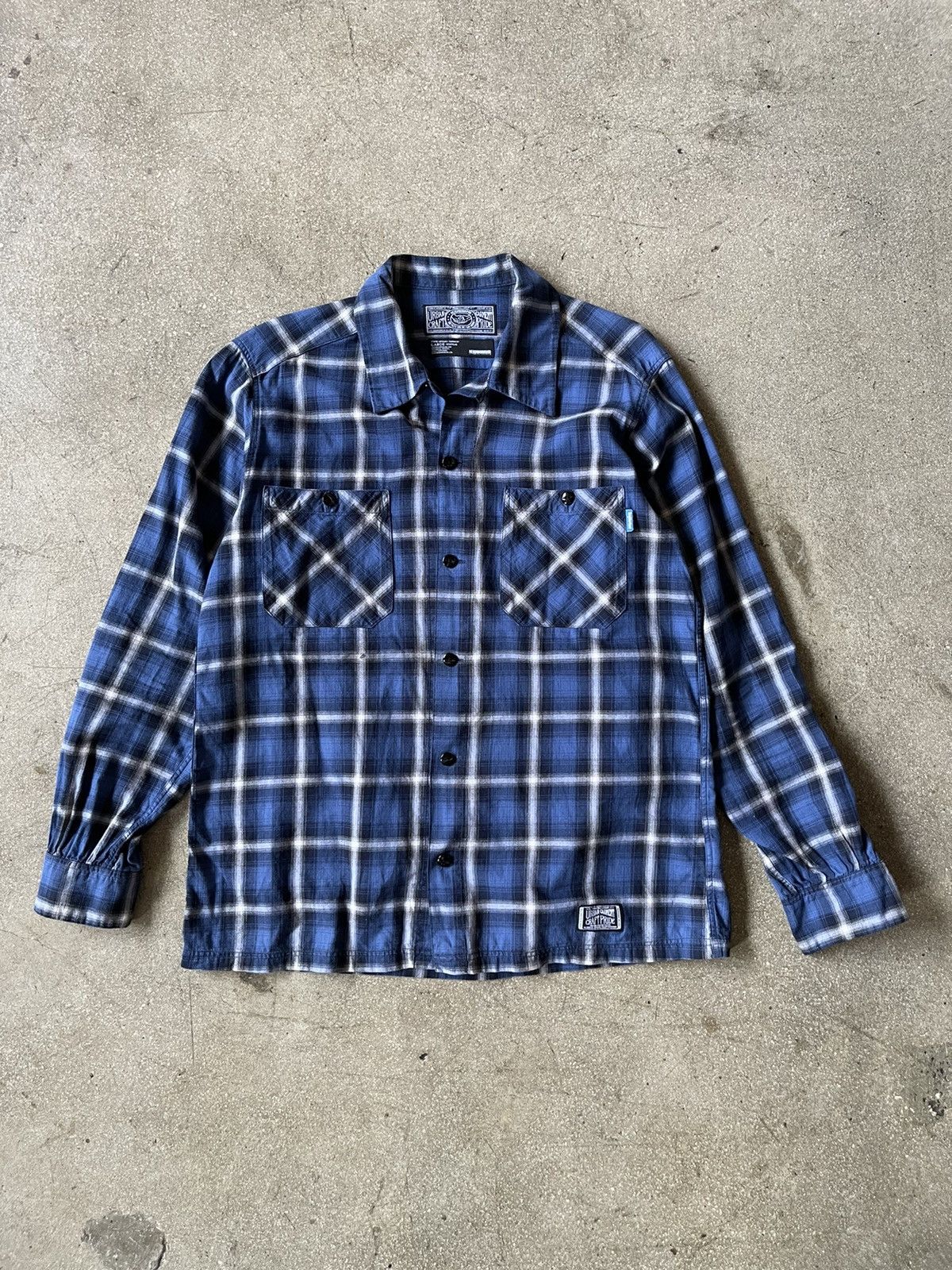 Neighborhood Neighborhood Shadow Plaid button up Size US L / EU 52-54 / 3 - 1 Thumbnail