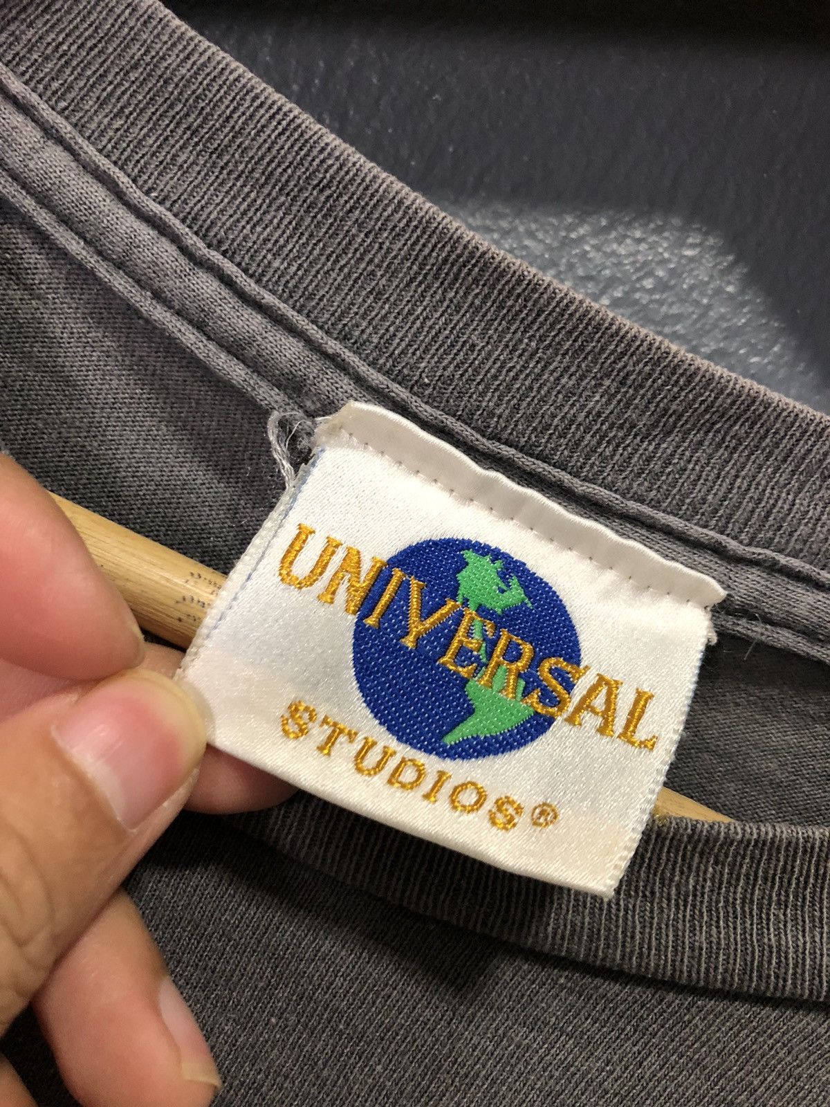 Universal Studios × Vintage VINTAGE ‘90 UNIVERSAL STUDIO HOLLYWOOD USA FADED SHIRT Size US M / EU 48-50 / 2 - 3 Thumbnail