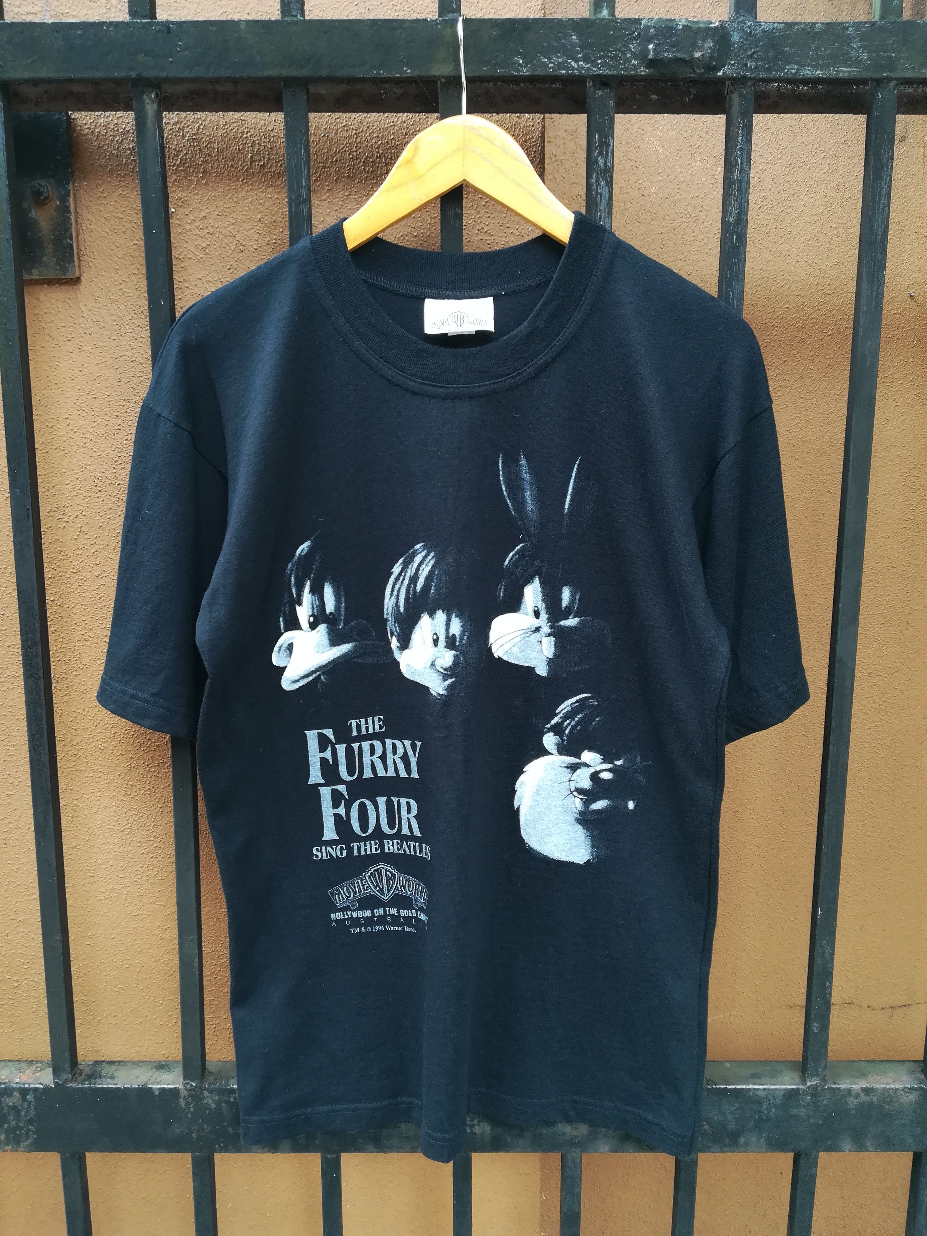 Vintage × Warner Bros Vintage 1996 Warner Bros The Furry Four Sing The Beatles Size US M / EU 48-50 / 2 - 1 Thumbnail