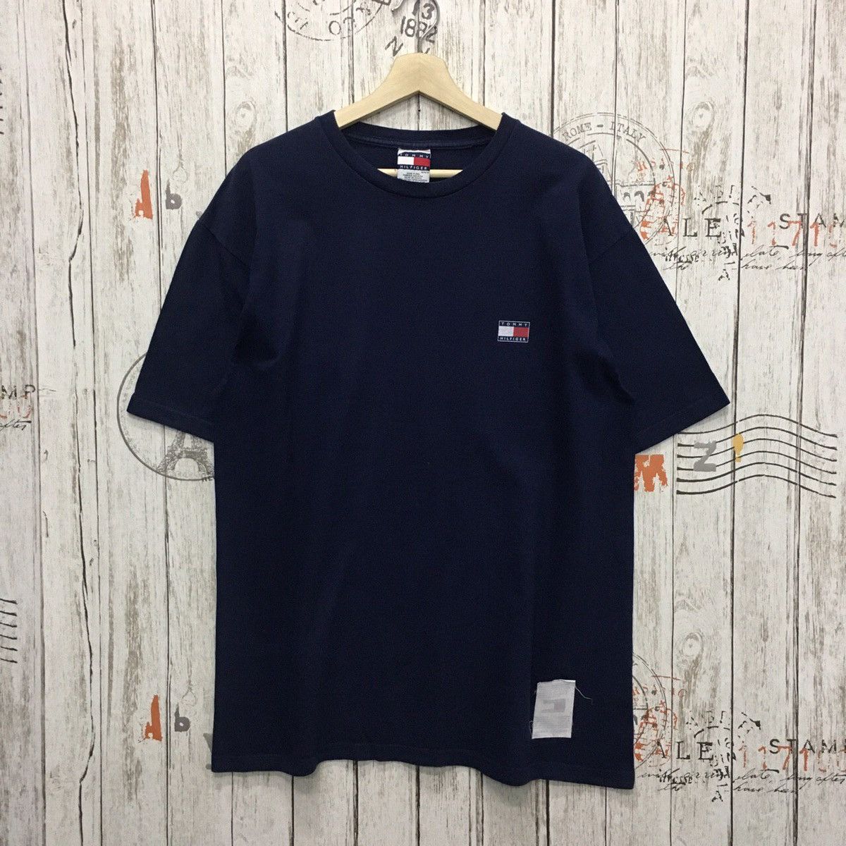 Tommy Hilfiger × Vintage 🔥vintage TOMMY HILFIGER small logo flag t shirt Size US M / EU 48-50 / 2 - 1 Thumbnail