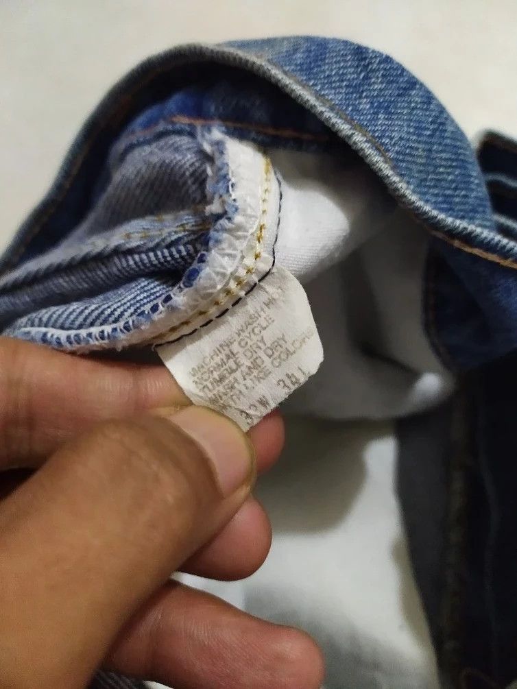 Levi's Vintage Levis 505 Classic Cut Stone Washed Denim Jeans Size US 33 - 12 Thumbnail