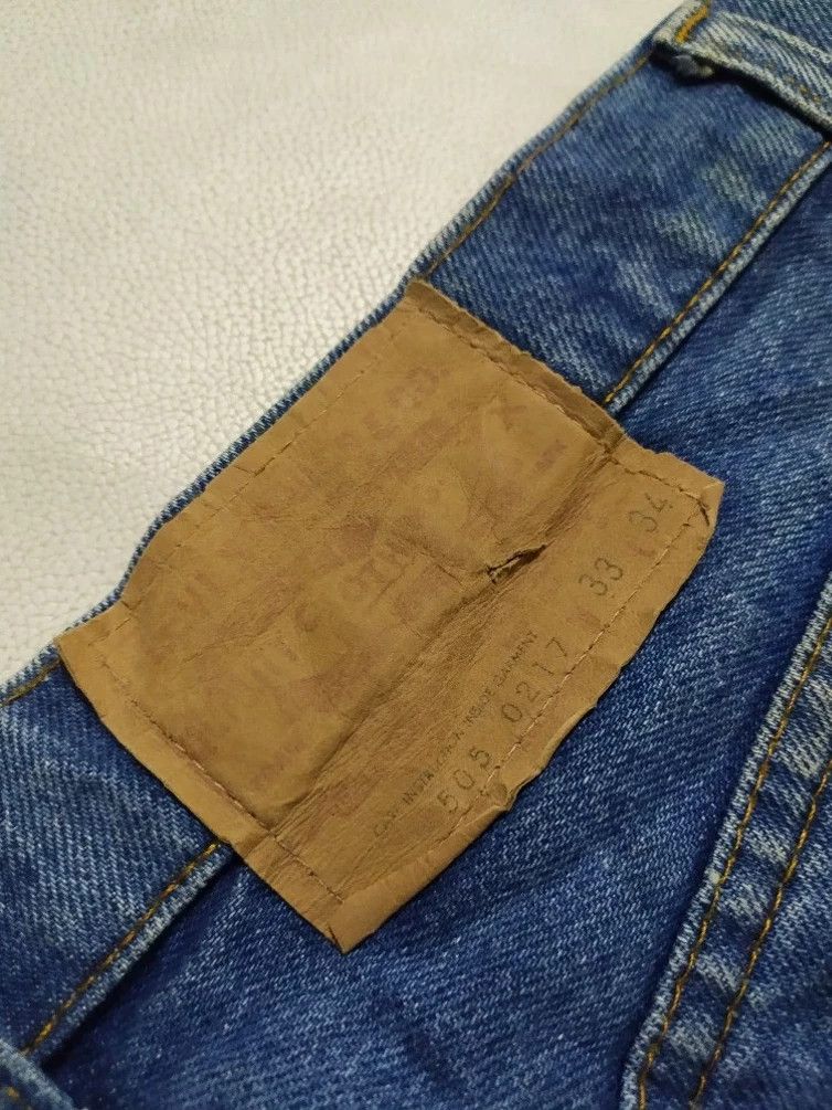 Levi's Vintage Levis 505 Classic Cut Stone Washed Denim Jeans Size US 33 - 11 Thumbnail