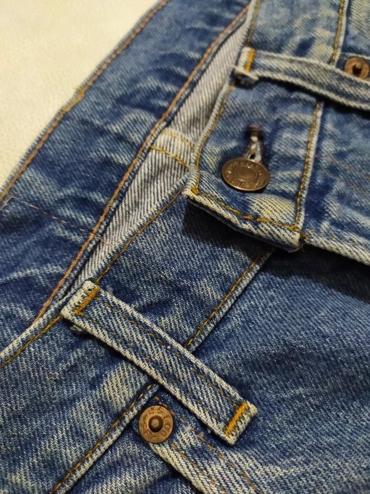 Levi's Vintage Levis 505 Classic Cut Stone Washed Denim Jeans Size US 33 - 6 Thumbnail