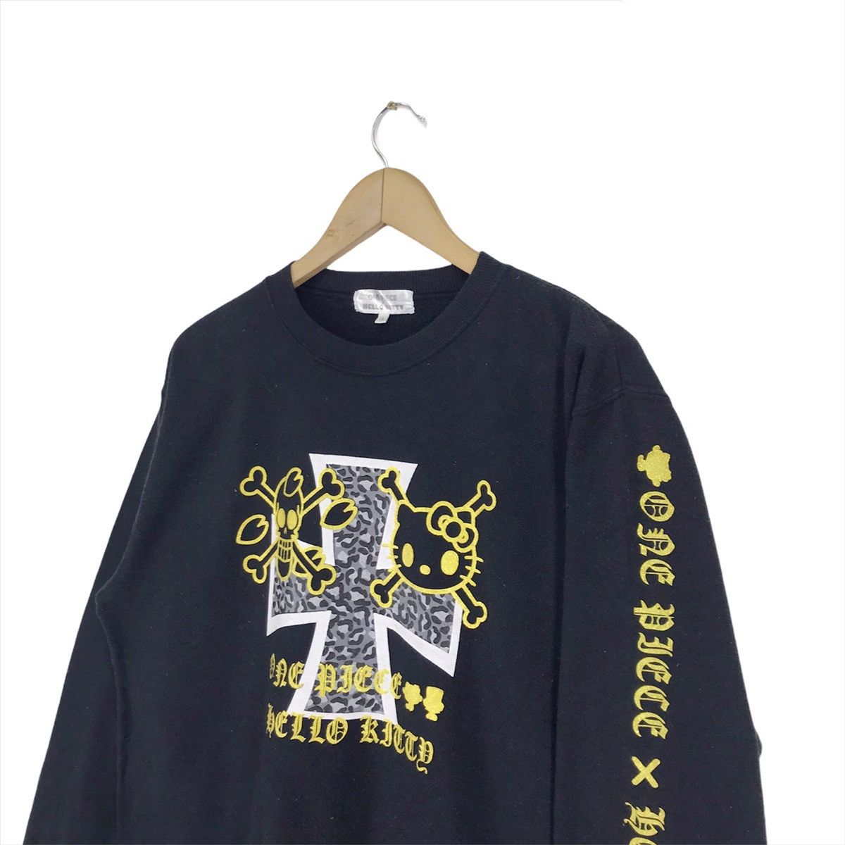 Cartoon Network Vintage One Piece X Hello Kitty Sweatshirt Crewneck Size US L / EU 52-54 / 3 - 5 Thumbnail