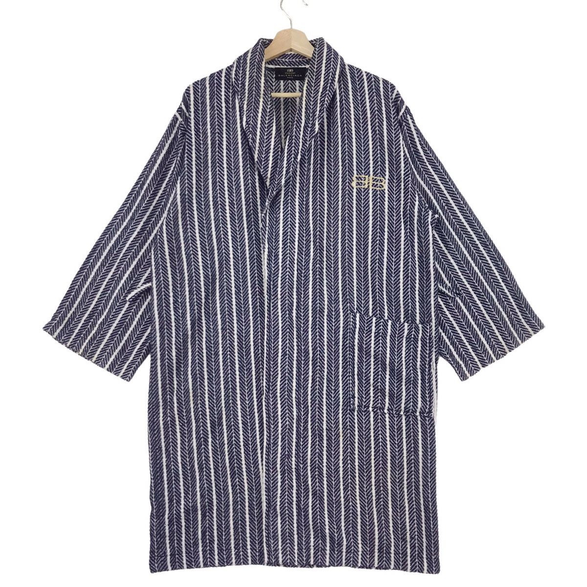 Balenciaga Balenciaga Paris Striped Bathrope Size US L / EU 52-54 / 3 - 1 Thumbnail