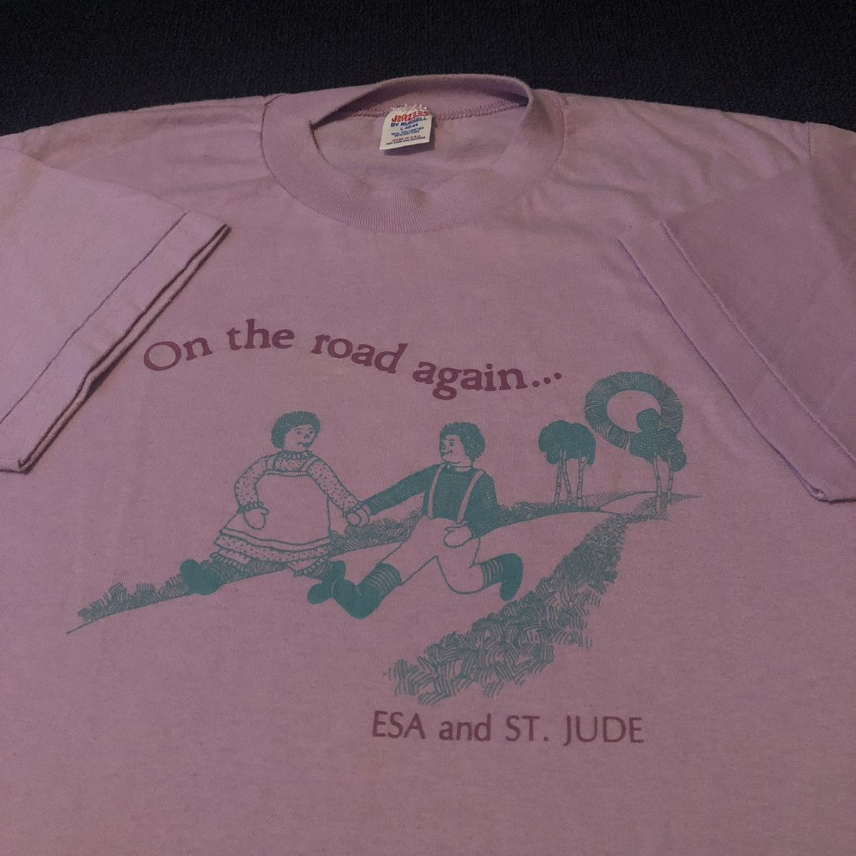 Vintage Vintage 80s Raggedy Ann and Andy On The Road Doll Tee Shirt Size US L / EU 52-54 / 3 - 4 Thumbnail