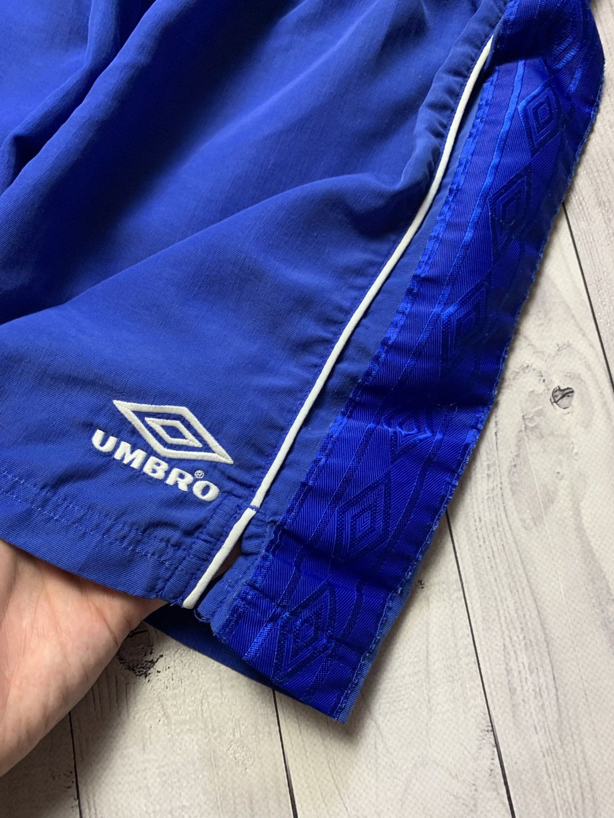 Chelsea Soccer × Vintage Vintage Chelsea shorts soccer size Xs Size US 28 / EU 44 - 3 Thumbnail