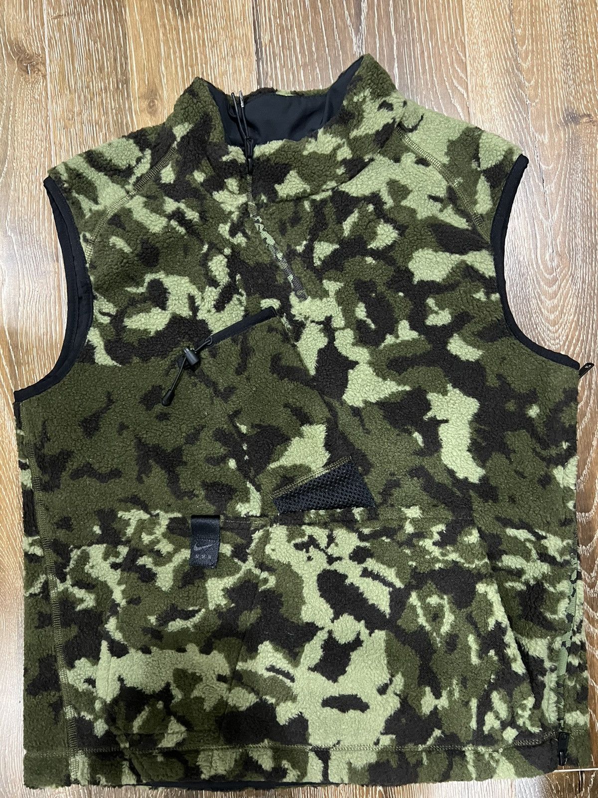 1017 ALYX 9SM × Alyx × Nike Nike Lab X MMW Alyx Camo Training Fleece Vest Size US S / EU 44-46 / 1 - 3 Thumbnail