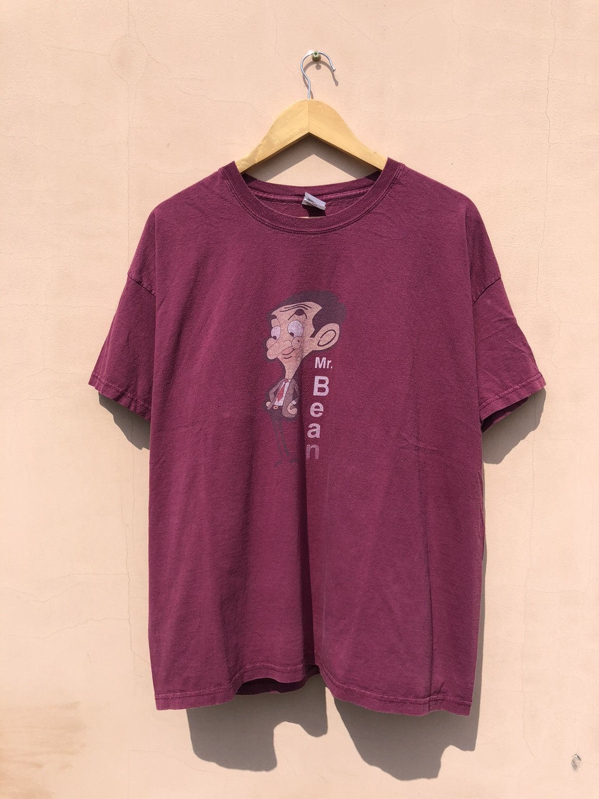 Vintage Vintage 2000s Mr. Bean Rowan Atkinson Comedy Movie Tee Size US XL / EU 56 / 4 - 1 Thumbnail