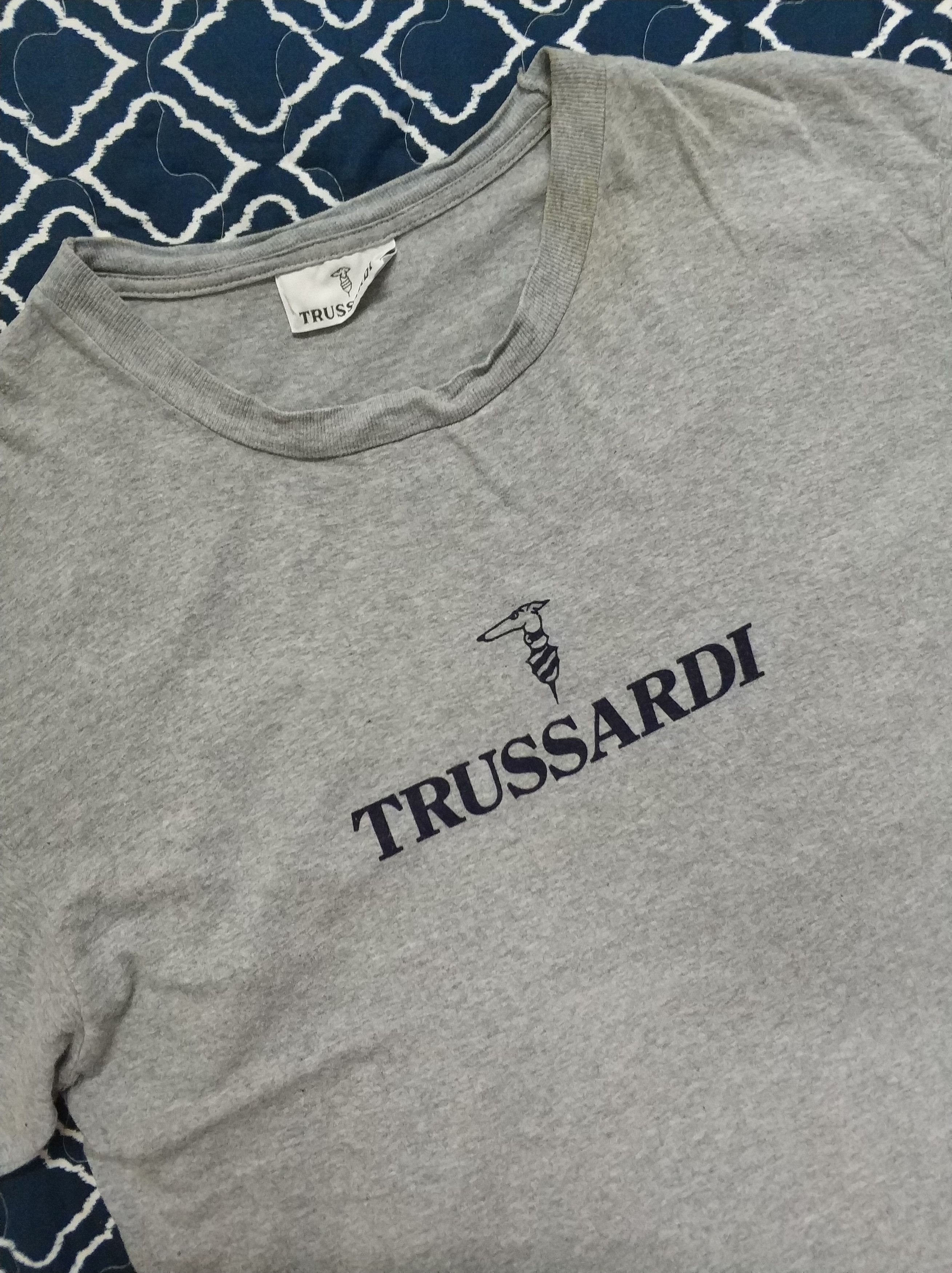 Trussardi 🔥Vintage Trussardi Big Logo Tees Size US M / EU 48-50 / 2 - 5 Thumbnail