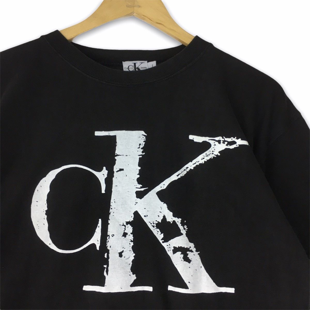 Calvin Klein Vintage Calvin Klein big logo barcode men tees Size US L / EU 52-54 / 3 - 2 Thumbnail