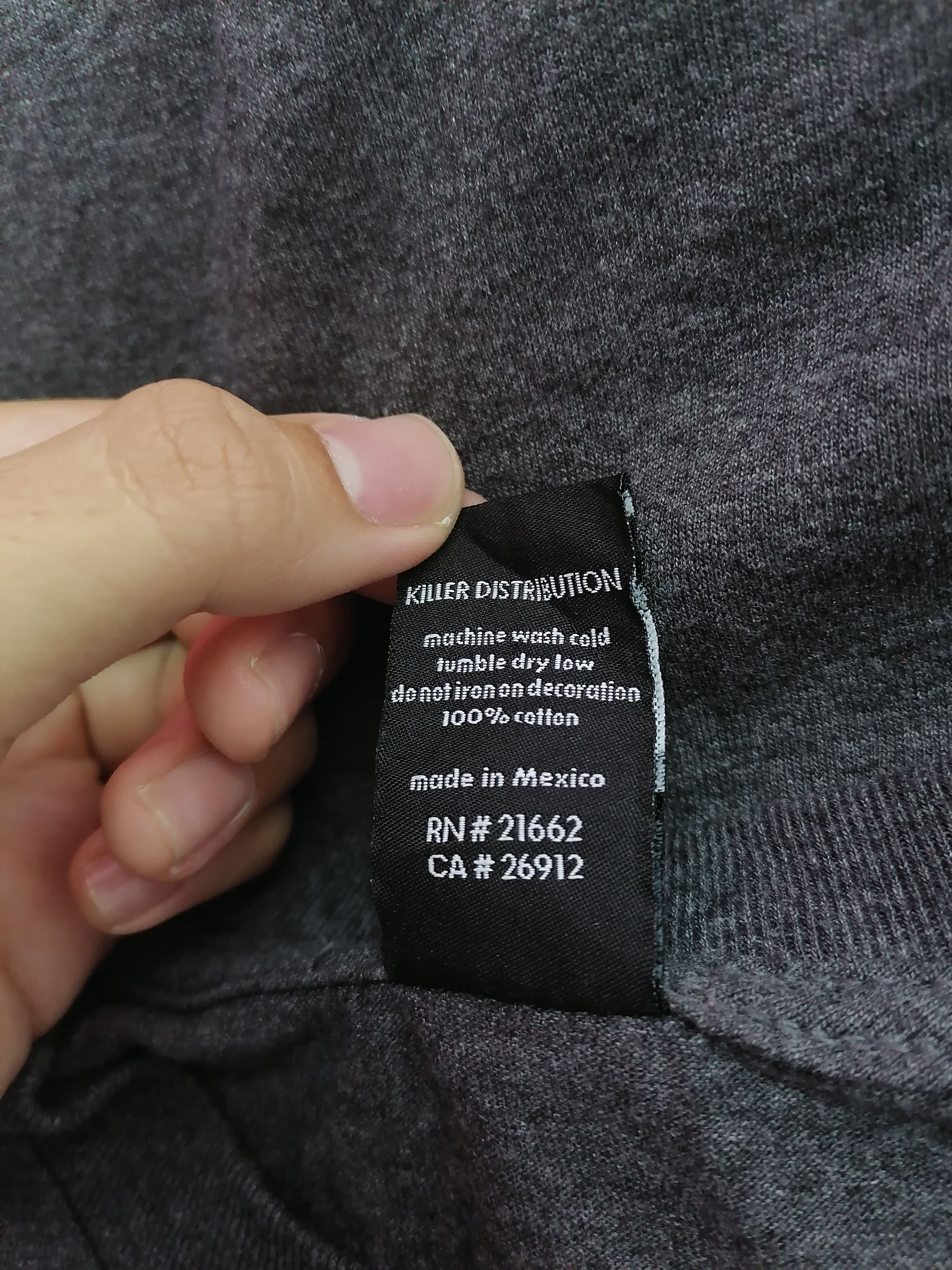 Other Famous Big Logo Graphic Tee Size US XL / EU 56 / 4 - 5 Thumbnail