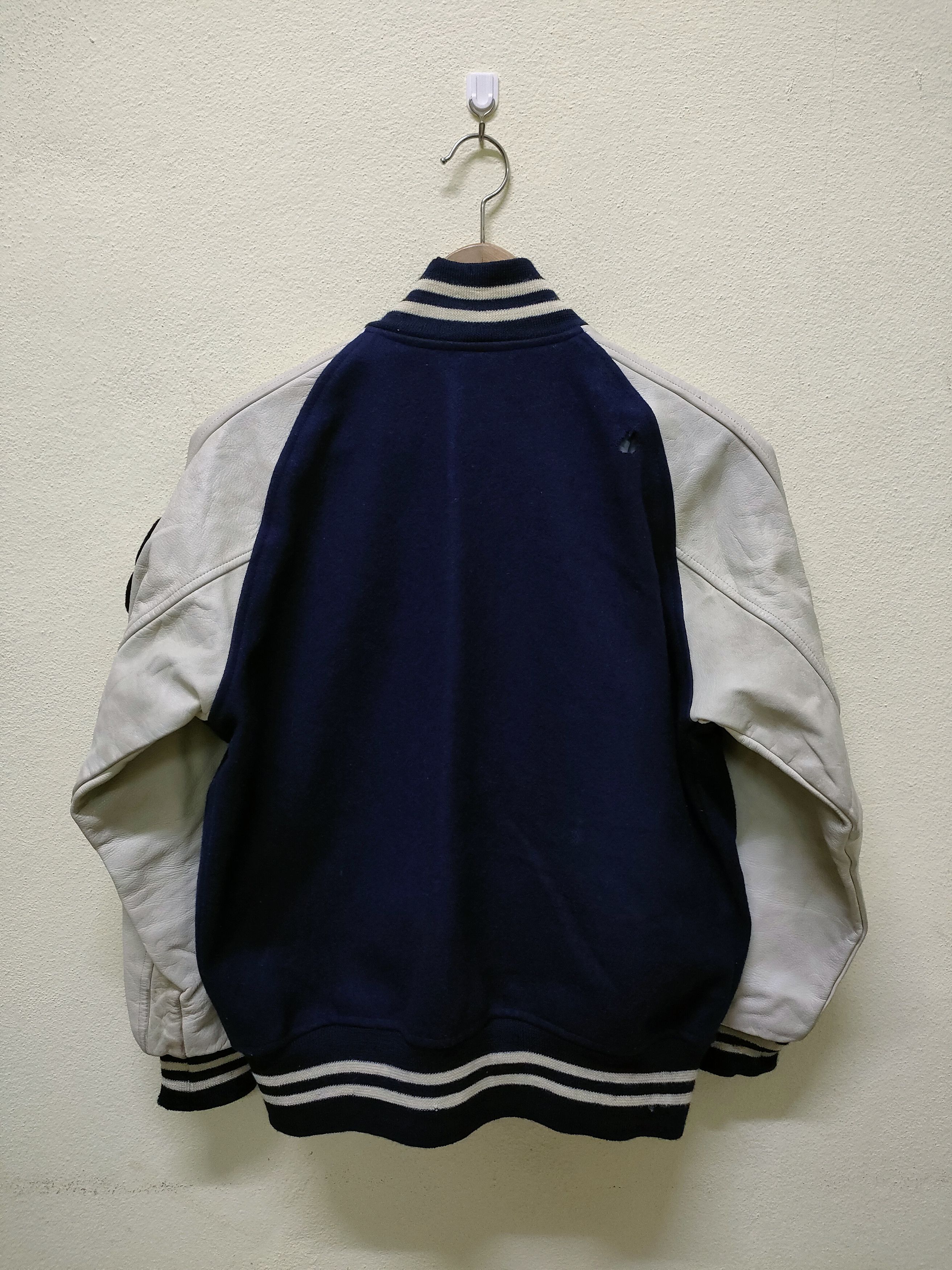 Vintage Vintage Distressed Varsity Jacket Size US S / EU 44-46 / 1 - 2 Thumbnail