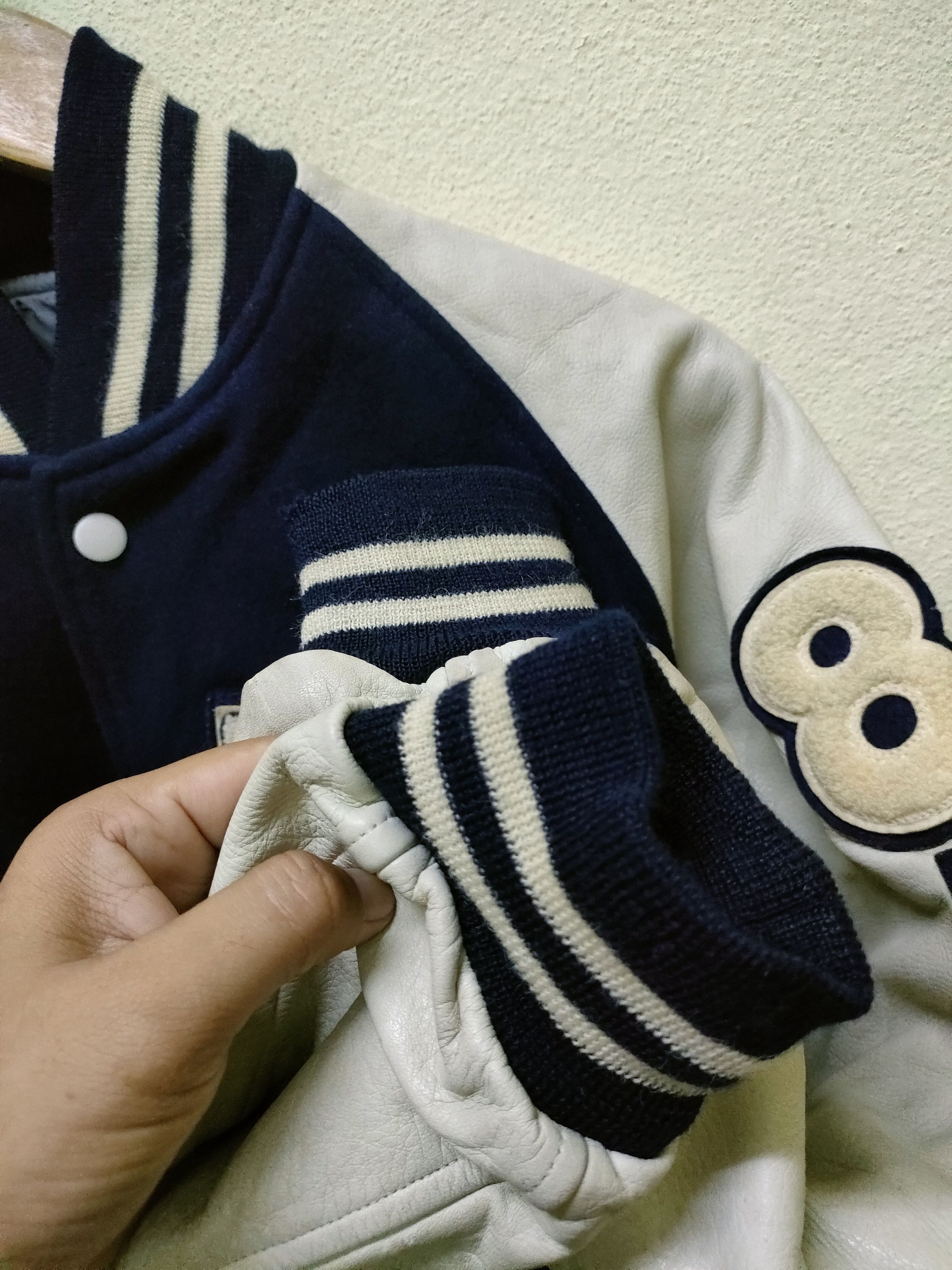 Vintage Vintage Distressed Varsity Jacket Size US S / EU 44-46 / 1 - 14 Thumbnail