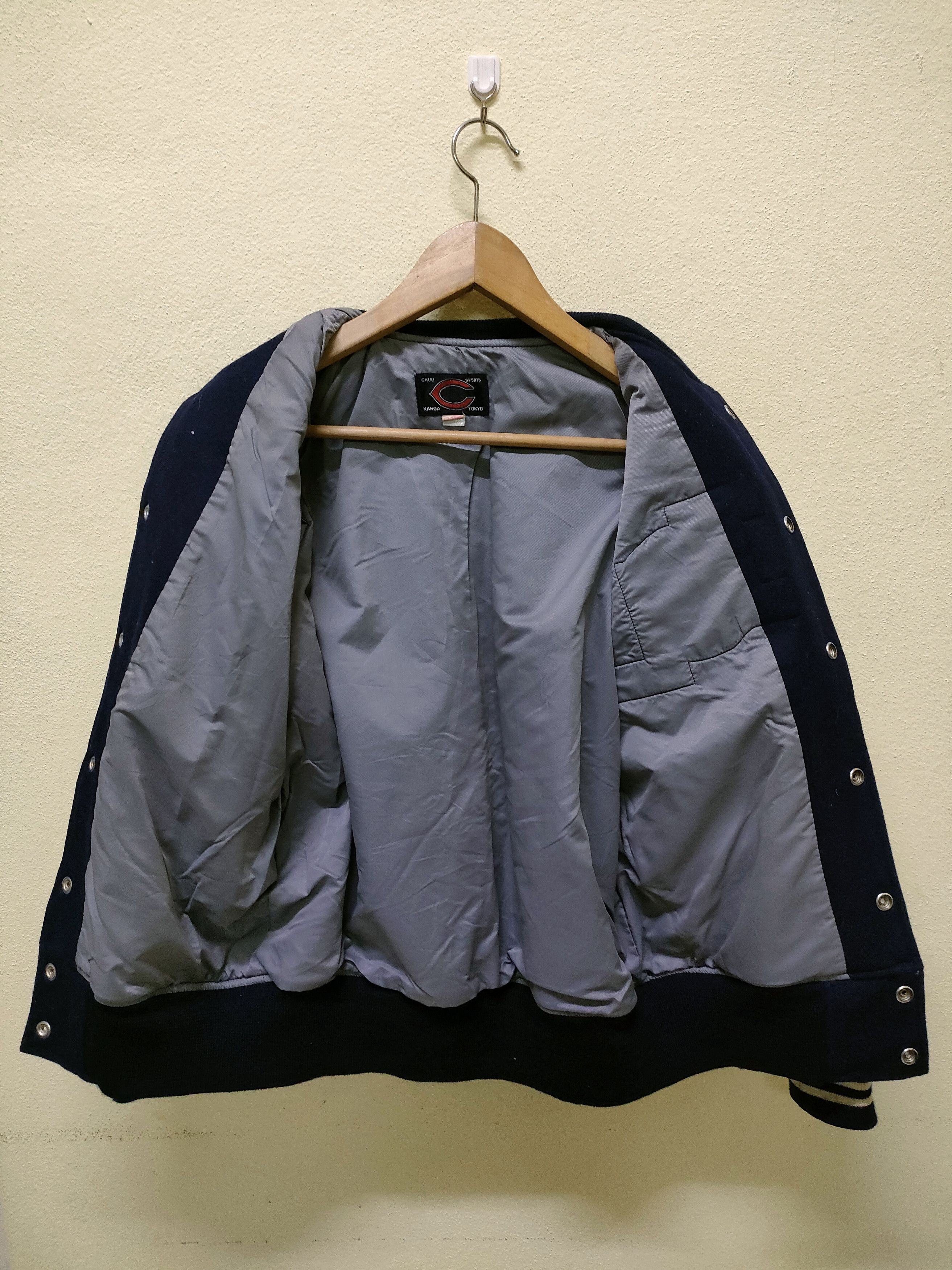 Vintage Vintage Distressed Varsity Jacket Size US S / EU 44-46 / 1 - 4 Thumbnail
