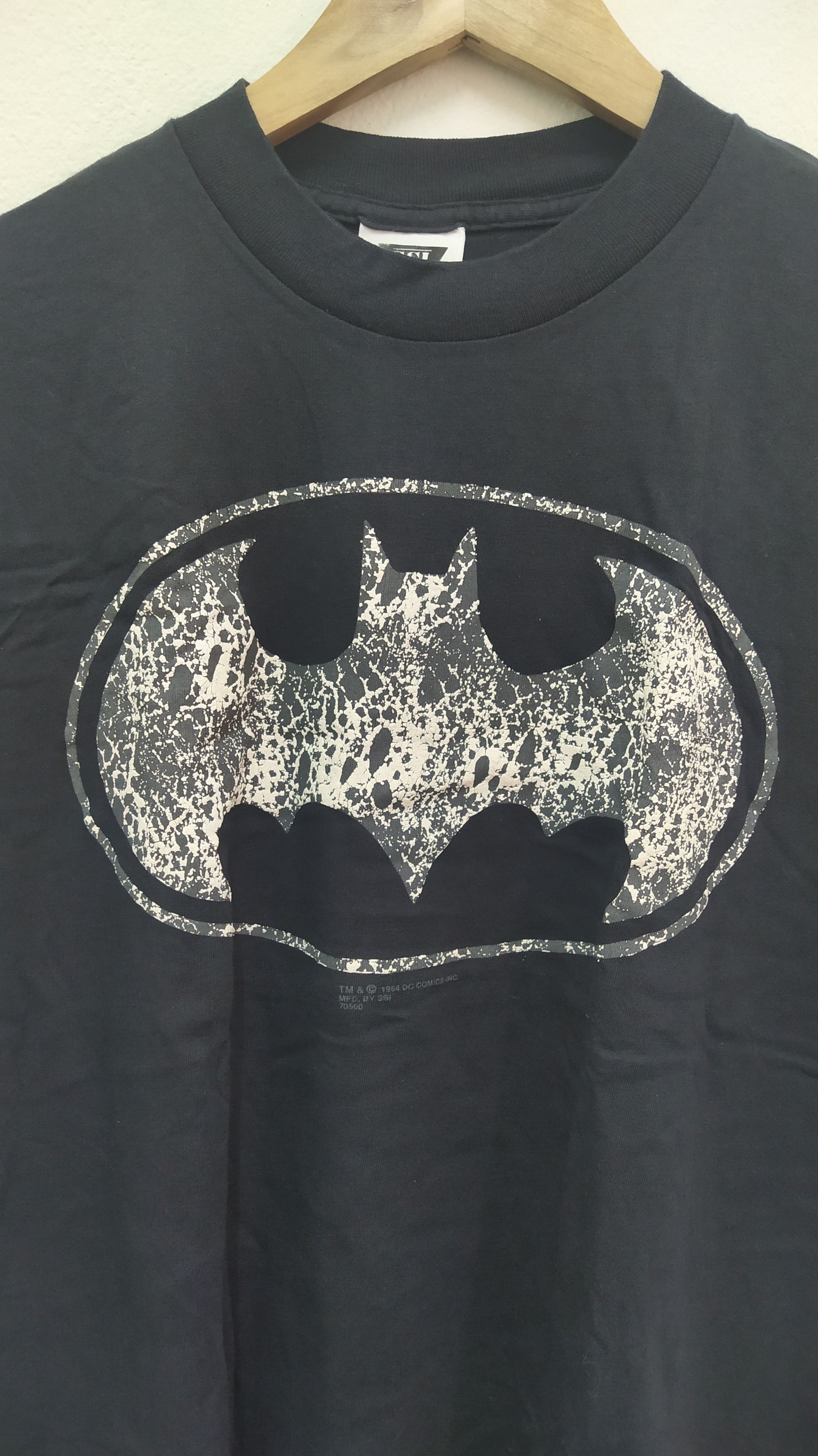 Vintage Vintage 1994 Batman "Stone" Logo Tee Size US M / EU 48-50 / 2 - 3 Thumbnail