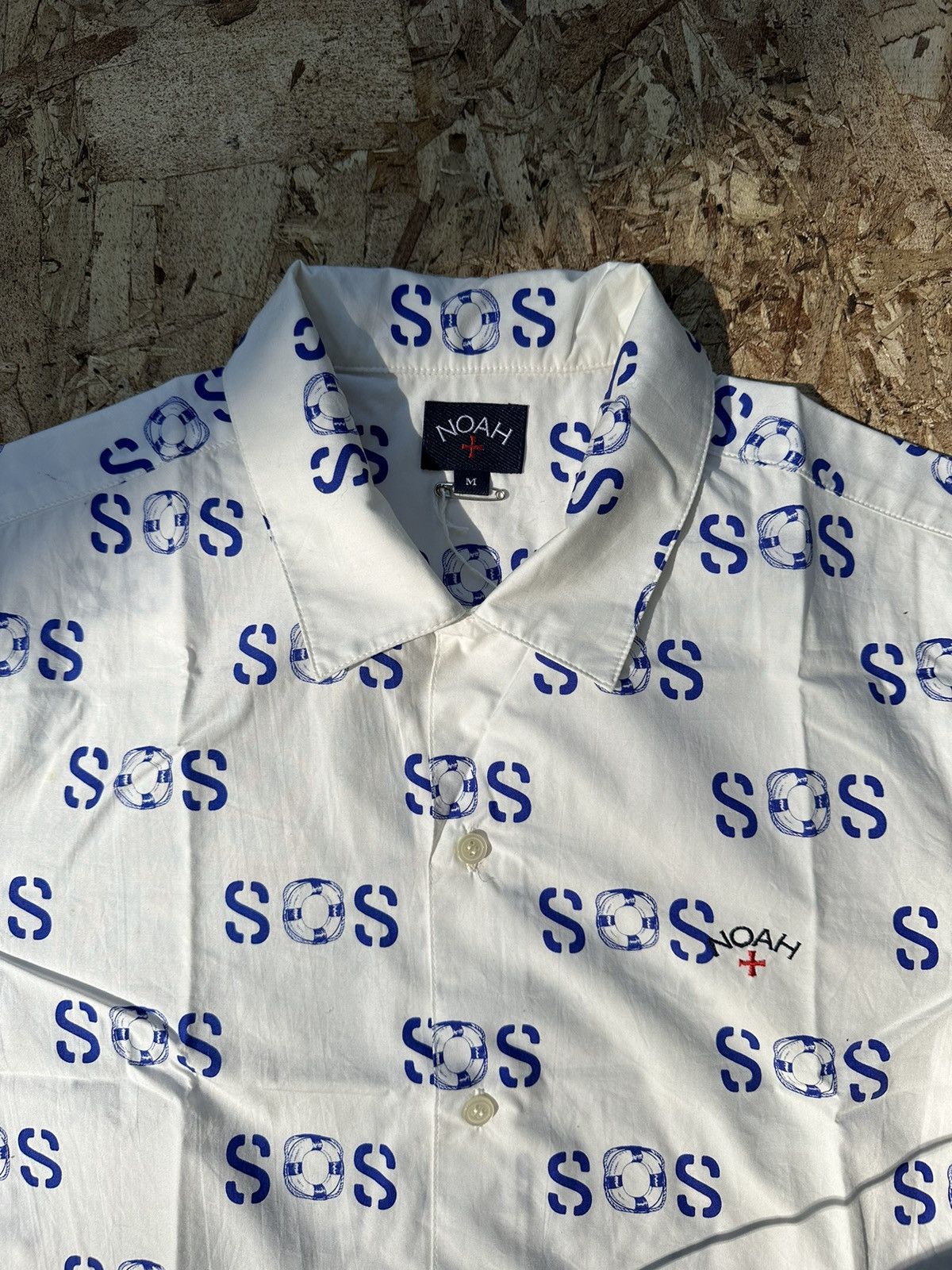 Noah SS17 loop collar SOS s/s button up shirt Size US M / EU 48-50 / 2 - 1 Thumbnail