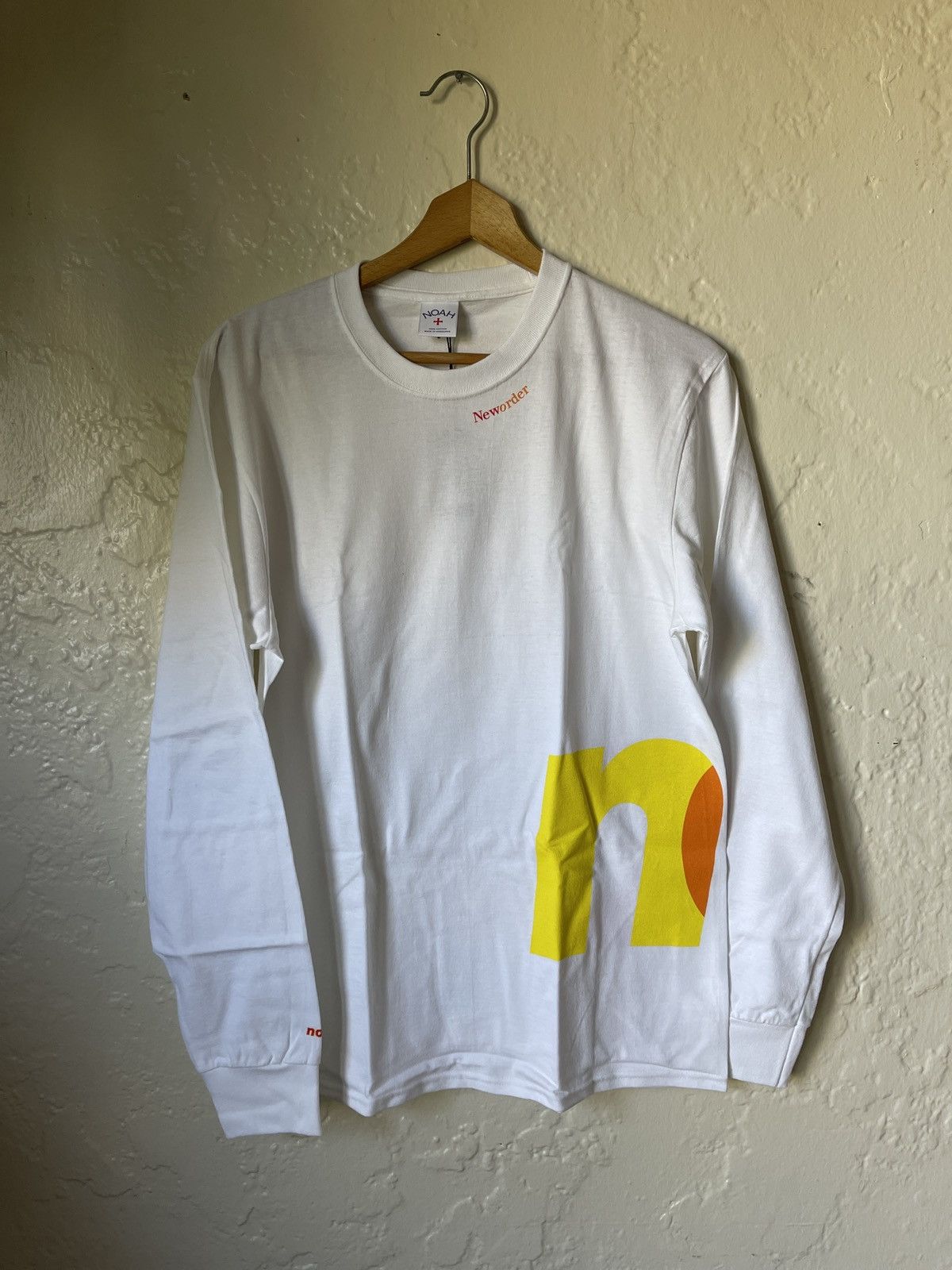 Noah New Order L/S tee yellow/orange Size US M / EU 48-50 / 2 - 1 Thumbnail