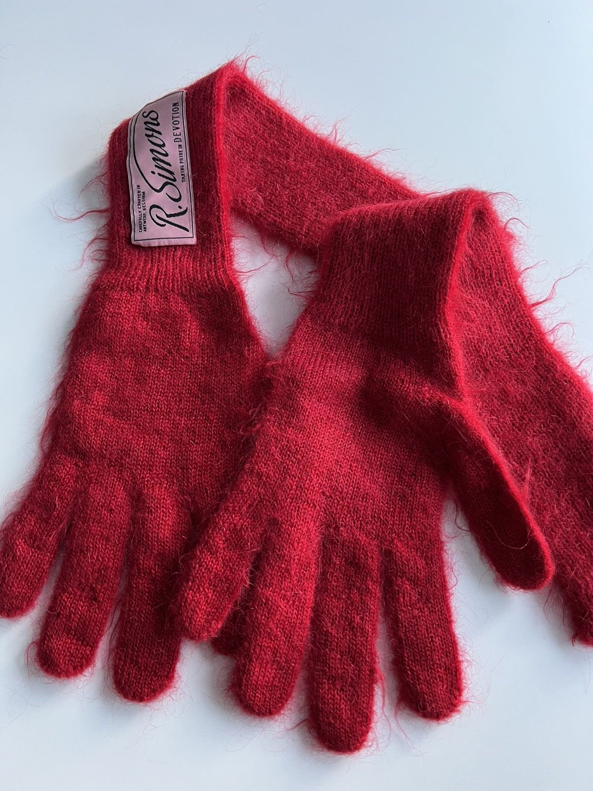 Raf Simons Raf Simons Logo Patch Mohair Gloves Size ONE SIZE - 9 Thumbnail