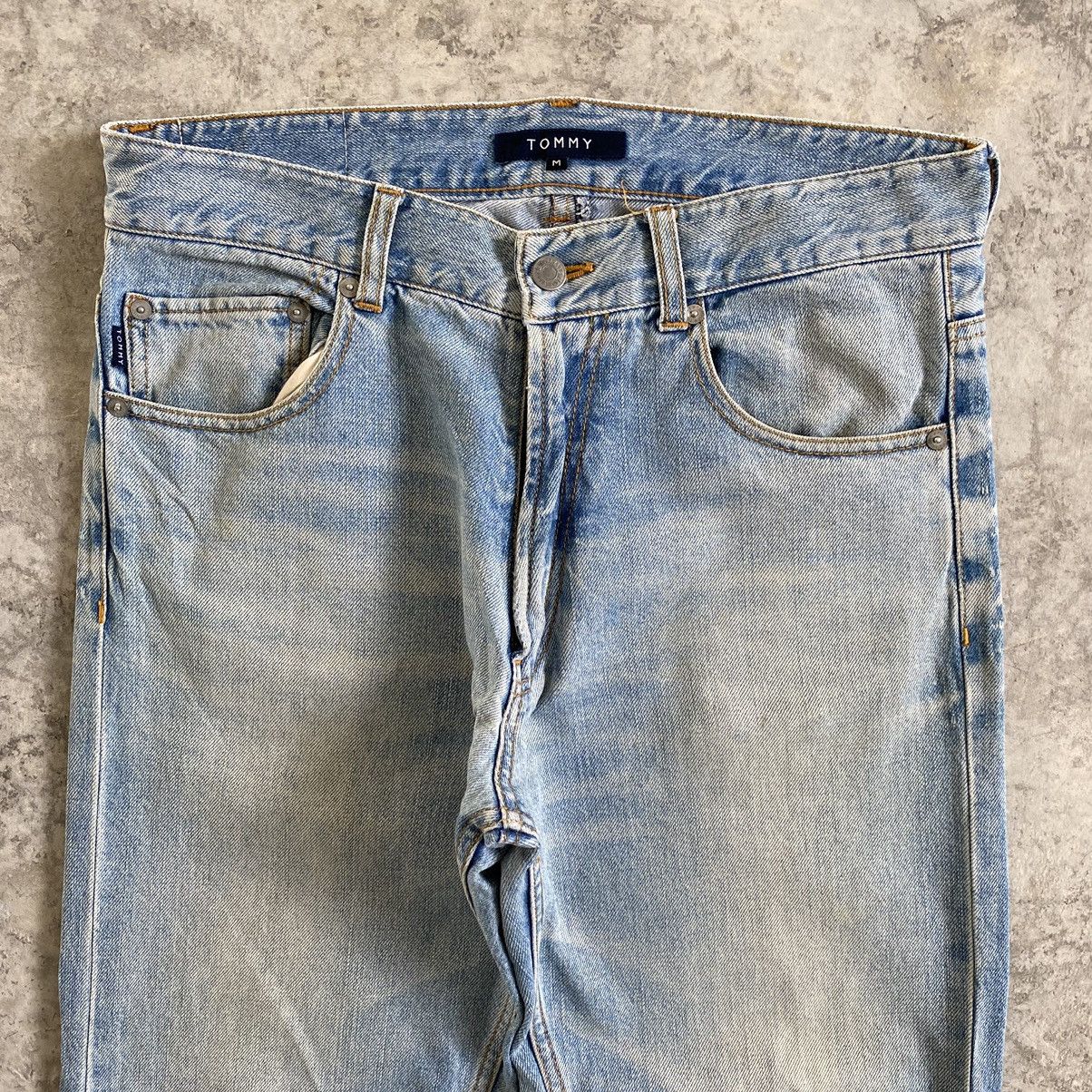 Tommy Jeans × Vintage Vintage Tommy Jeans Straight Cut Washed Blue Jeans Size US 32 / EU 48 - 13 Thumbnail