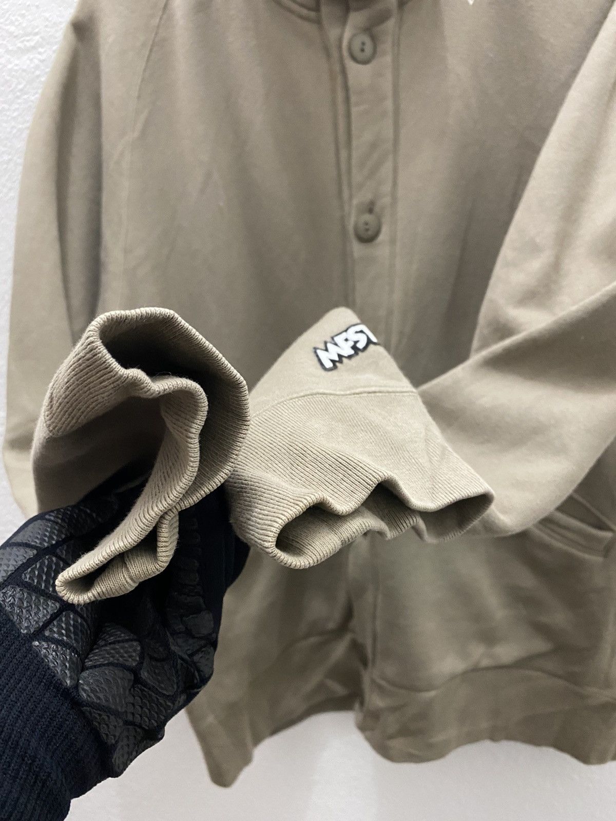 Designer × Japanese Brand Manifest Gelw Japanese Brand Button Sweater Rare Design #07 Size US M / EU 48-50 / 2 - 8 Thumbnail
