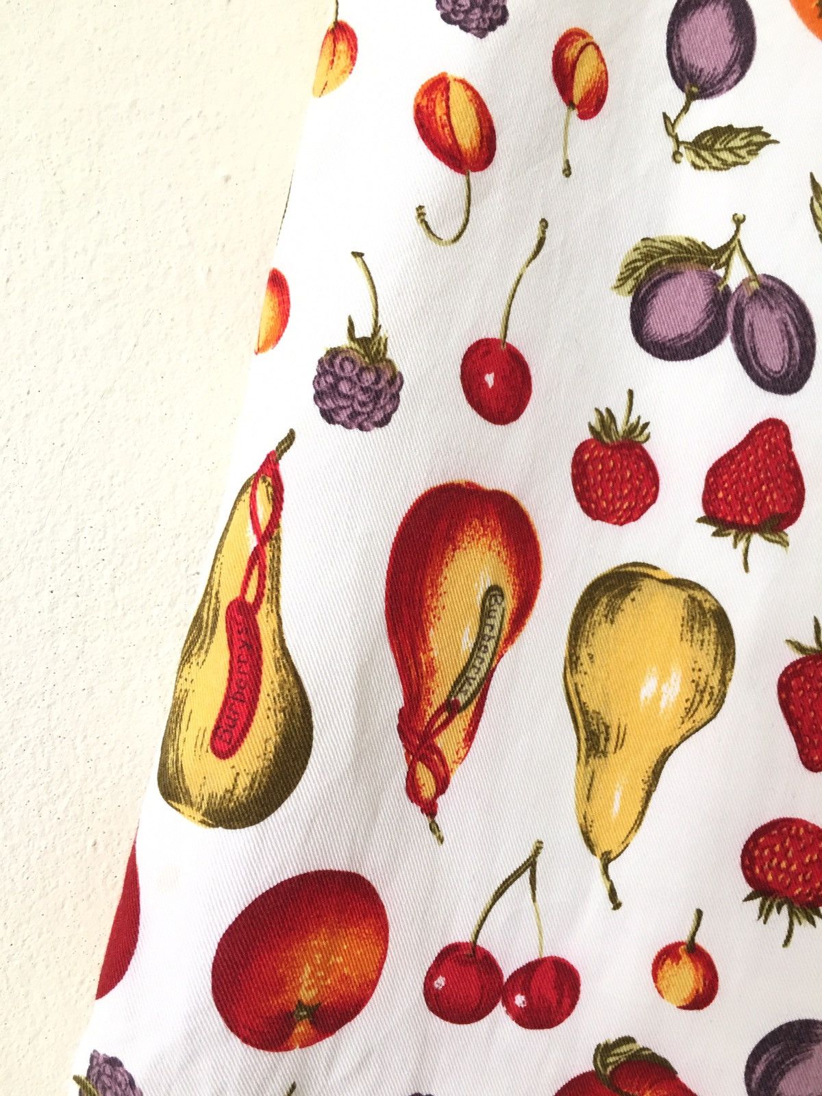Burberry × Burberry Prorsum Fruit Printed Shorts Size US 28 / EU 44 - 4 Thumbnail