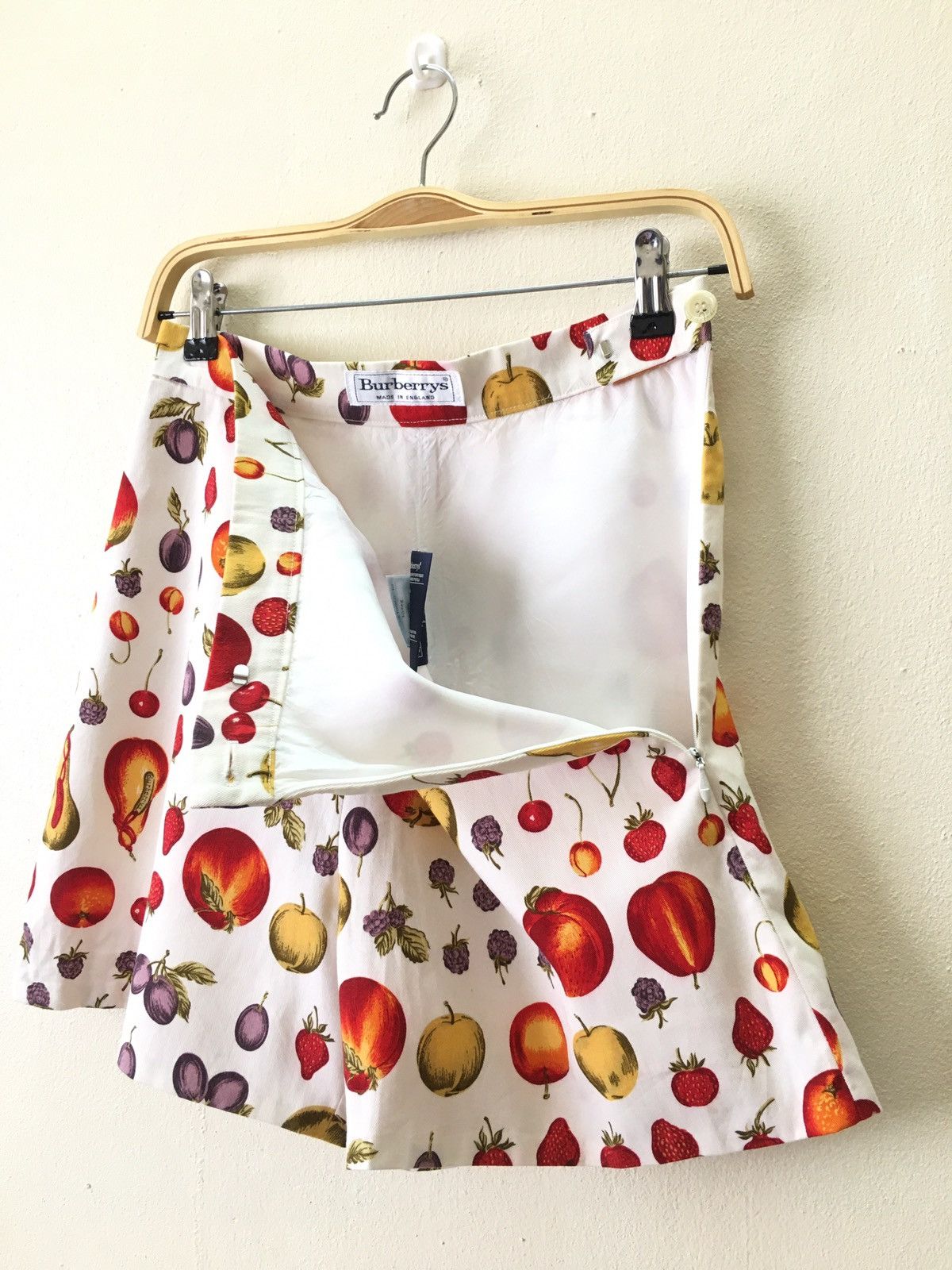 Burberry × Burberry Prorsum Fruit Printed Shorts Size US 28 / EU 44 - 3 Thumbnail