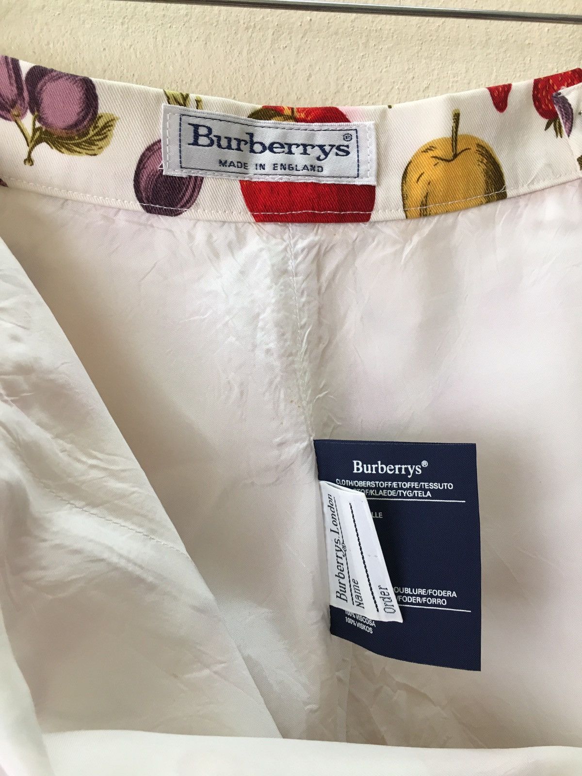 Burberry × Burberry Prorsum Fruit Printed Shorts Size US 28 / EU 44 - 7 Thumbnail