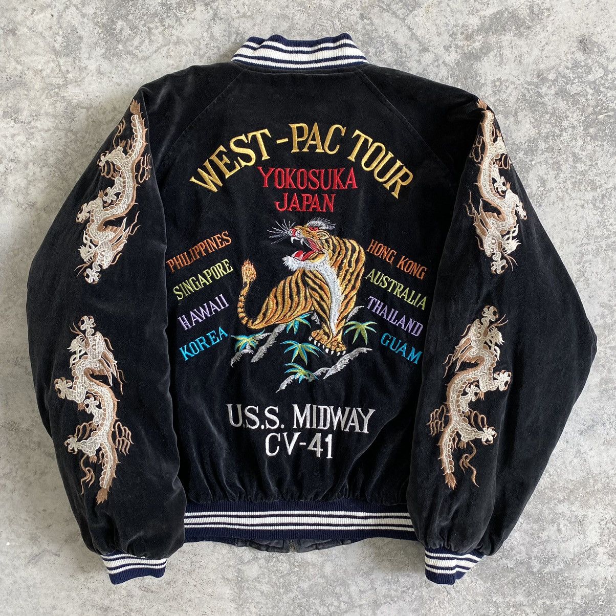 image of Sukajan Souvenir Jacket x Vintage West Pac Embroidered Sukajan Souvenir Velvet Jacket in Black (Siz