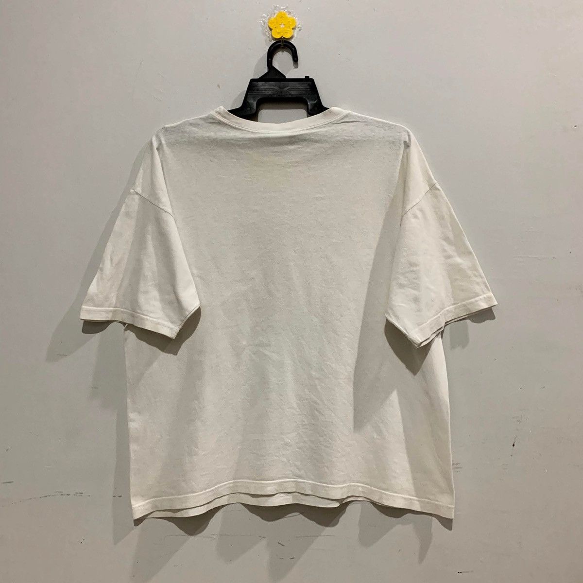 Guess GUESS Short Sleeve Tee Fits Size L Size US L / EU 52-54 / 3 - 6 Thumbnail