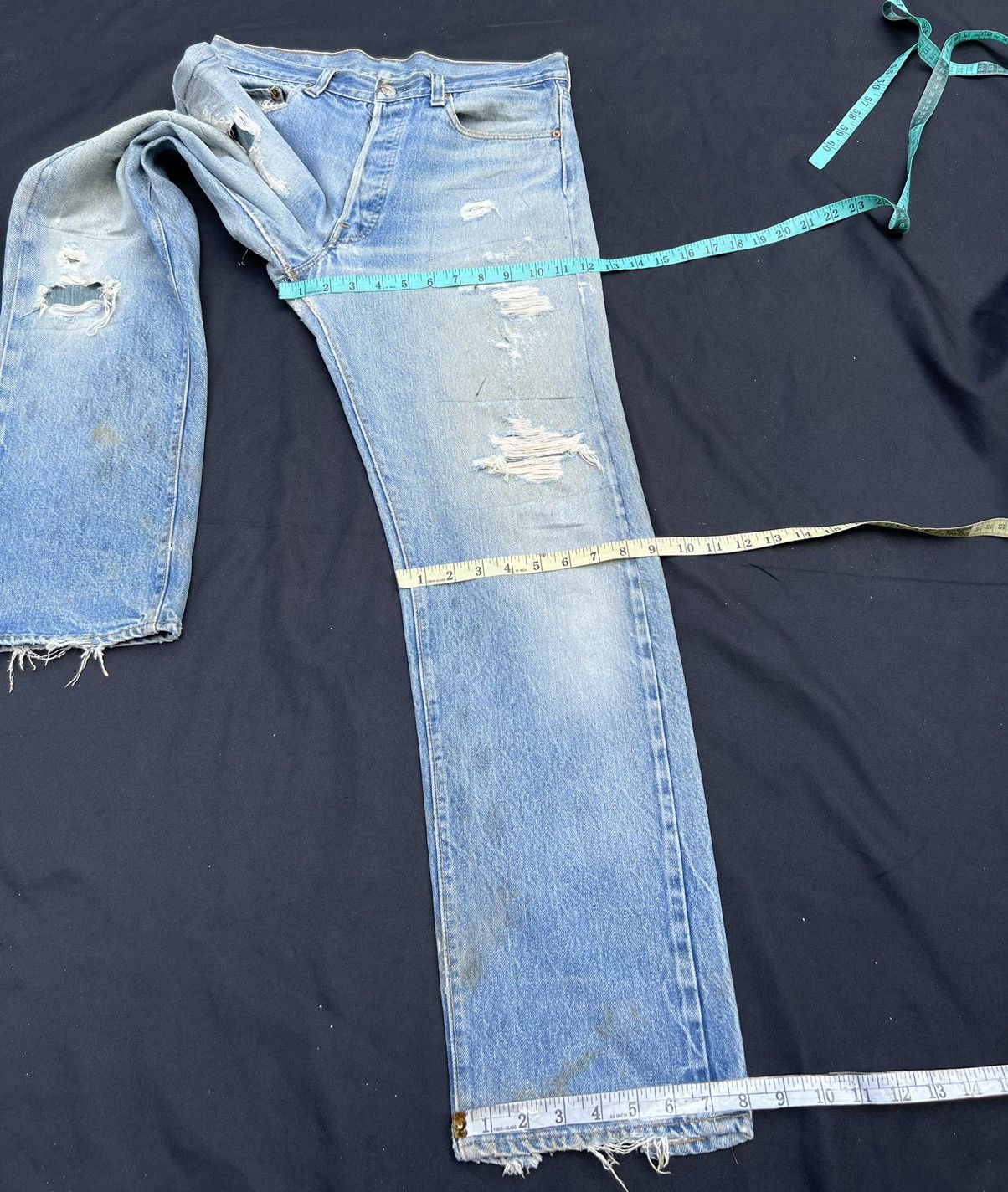 Levi's VTG 70s Levi’s 501 Redline #6 Selvedge Denim Trashed Jeans Size US 33 - 3 Thumbnail
