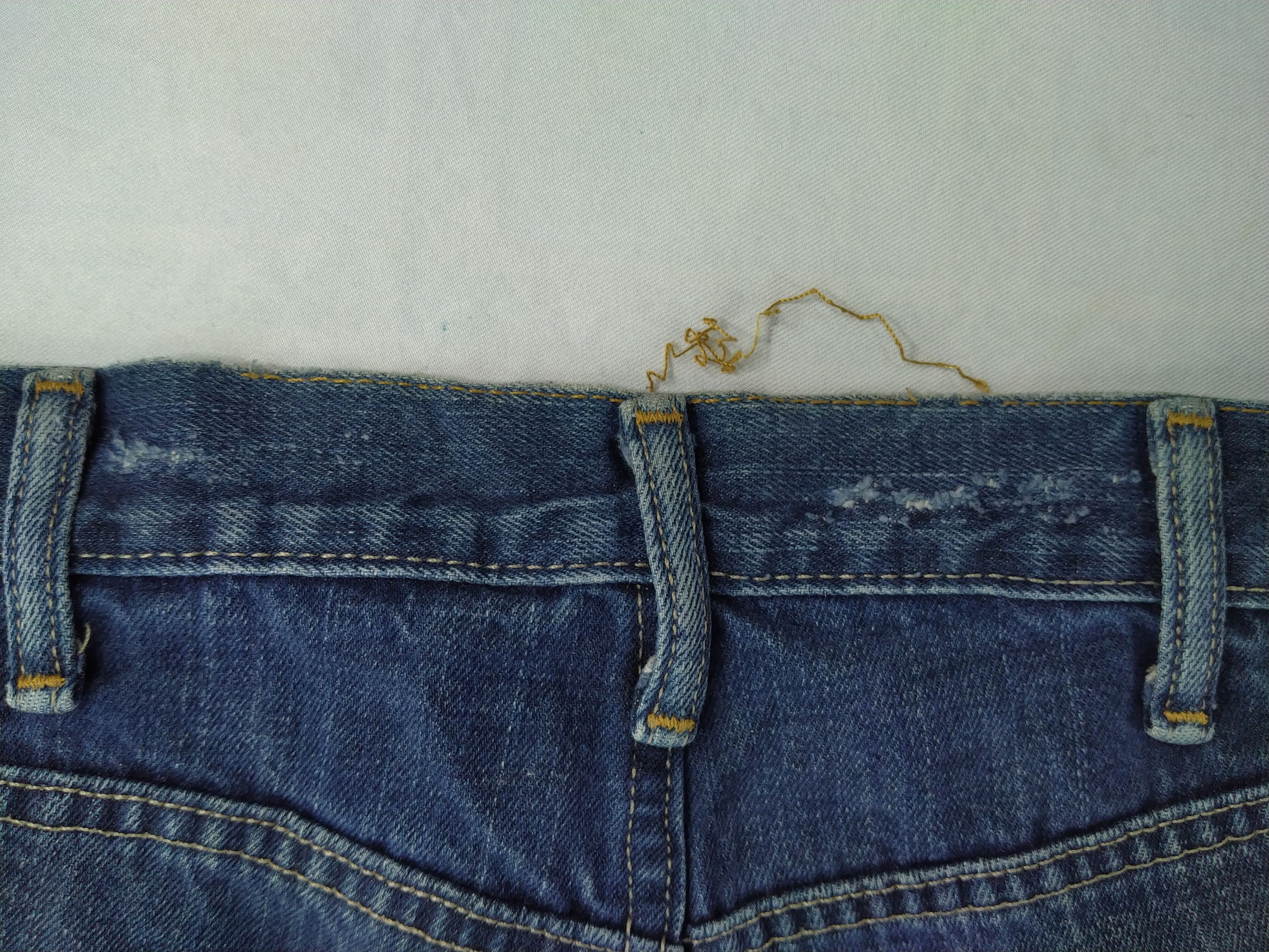 Levi's Distressed Vintage Levi's 514 Denim 39x32 -JN465 Size US 39 - 16 Thumbnail