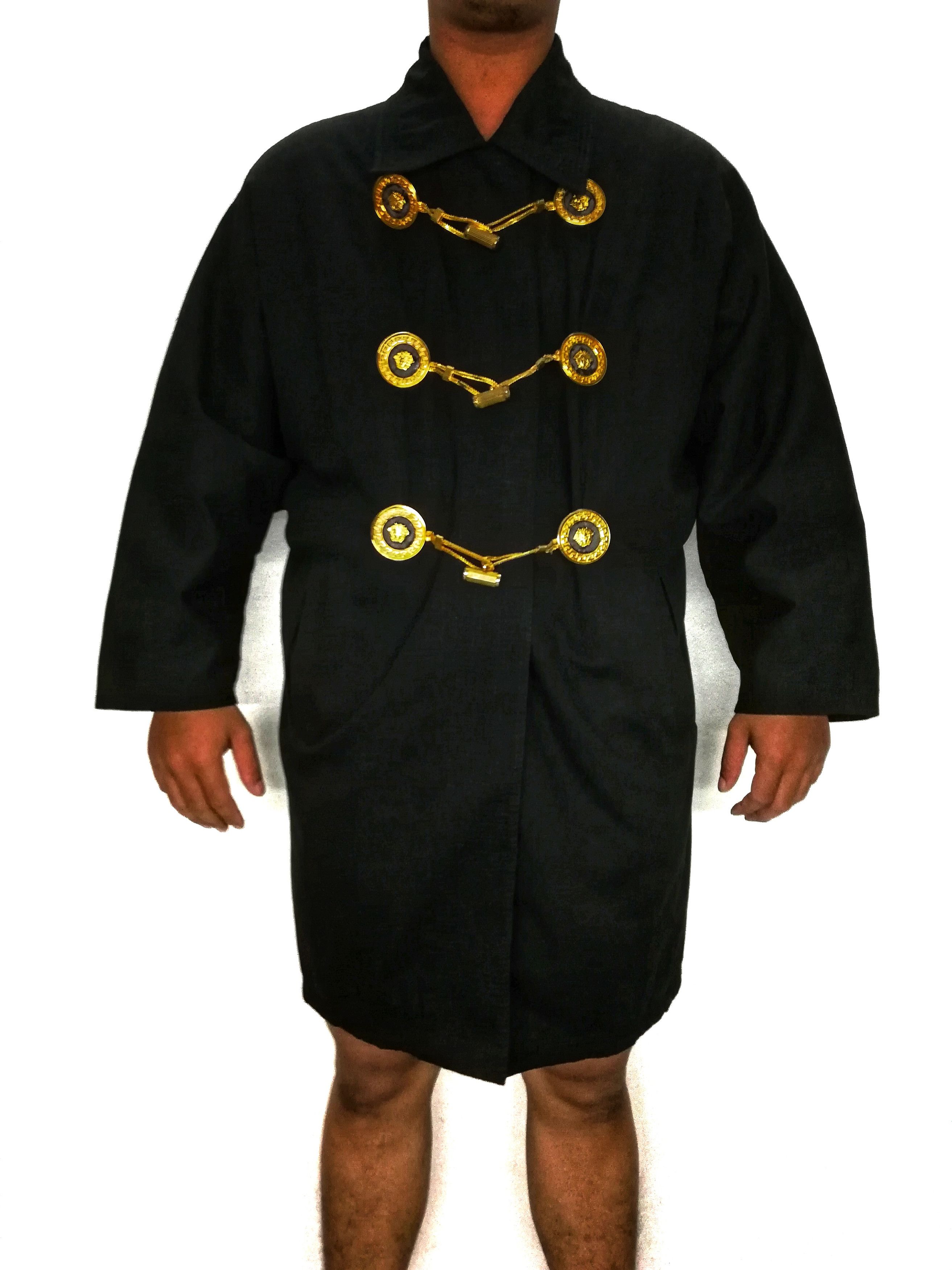 Designer 🔥Kimono Italian Brand Versatil Design Iconic Style Versace Size US L / EU 52-54 / 3 - 12 Thumbnail