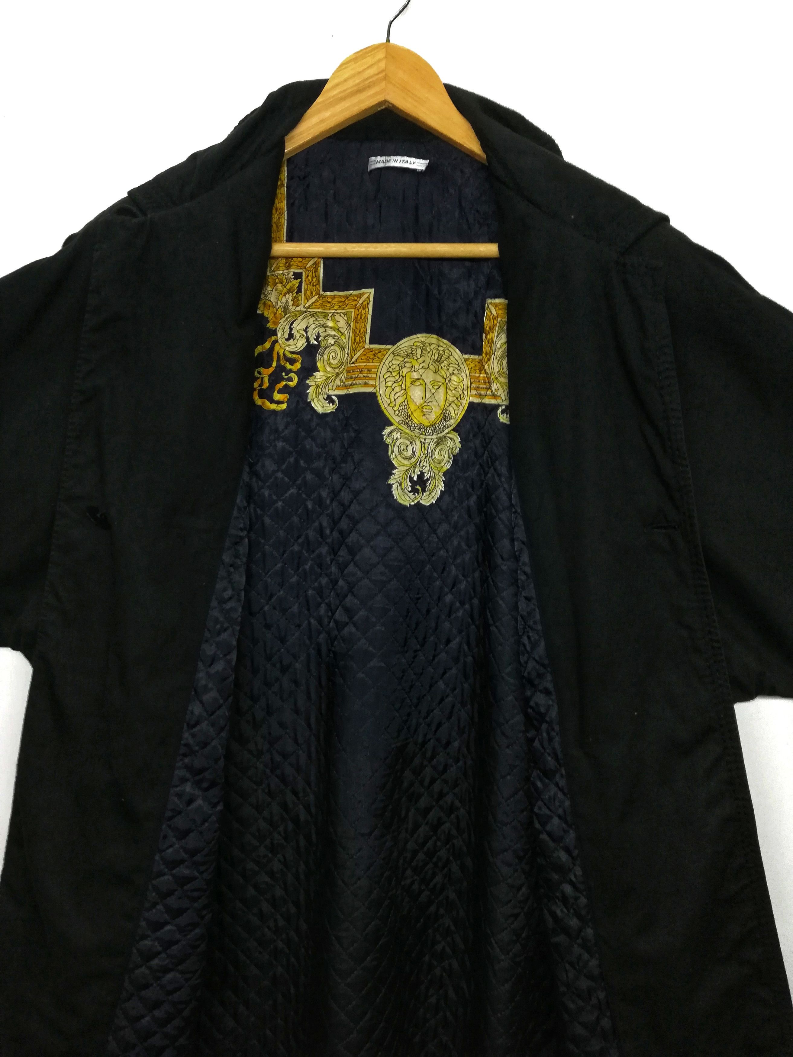 Designer 🔥Kimono Italian Brand Versatil Design Iconic Style Versace Size US L / EU 52-54 / 3 - 6 Thumbnail