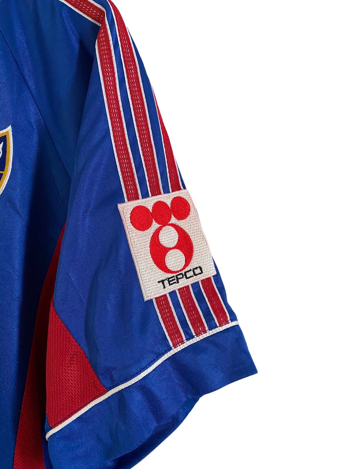 Adidas × Vintage Vintage 2001 FC Tokyo Soccer Jersey Japan Size US L / EU 52-54 / 3 - 10 Thumbnail