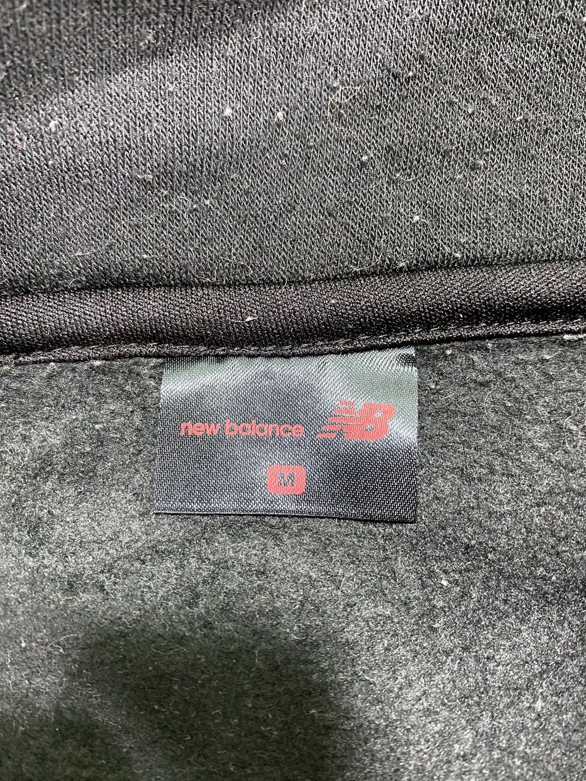 New Balance × Vintage Vintage New Balance Rainbow Spellout On Sleeve Sweatshirt M Size US M / EU 48-50 / 2 - 6 Thumbnail