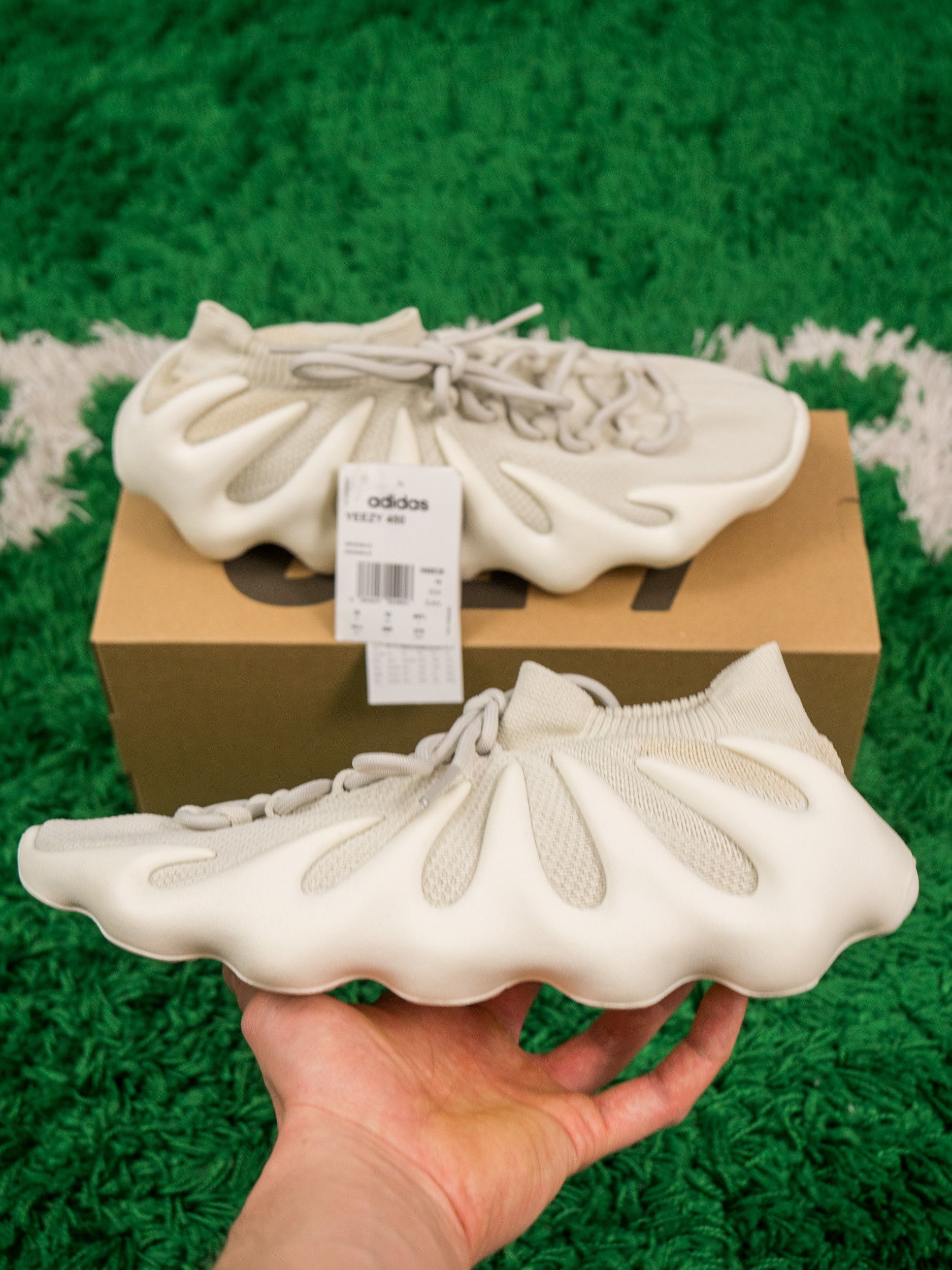 Adidas × Kanye West DS OG YEEZY 450 CLOUD WHITE Size US 10.5 / EU 43-44 - 3 Thumbnail