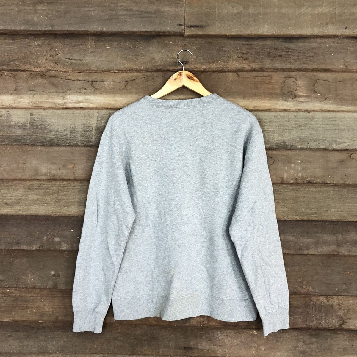Champion Champion Grey Small Logo vintage Sweatshirt #3131 Size US M / EU 48-50 / 2 - 13 Thumbnail