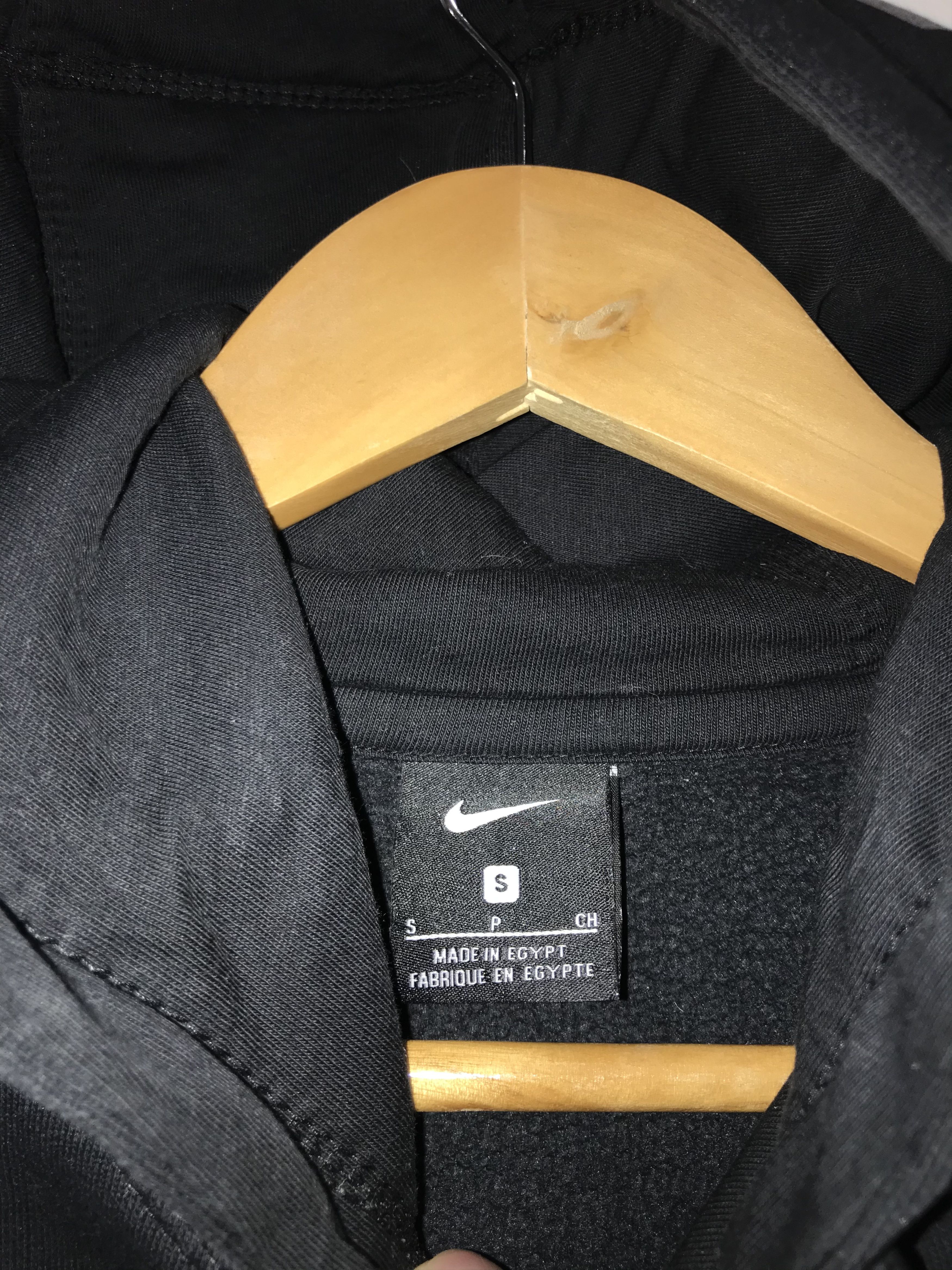 Nike Nike Basic Black Swoosh Center Hoodie S Size 2017 Size US S / EU 44-46 / 1 - 11 Thumbnail