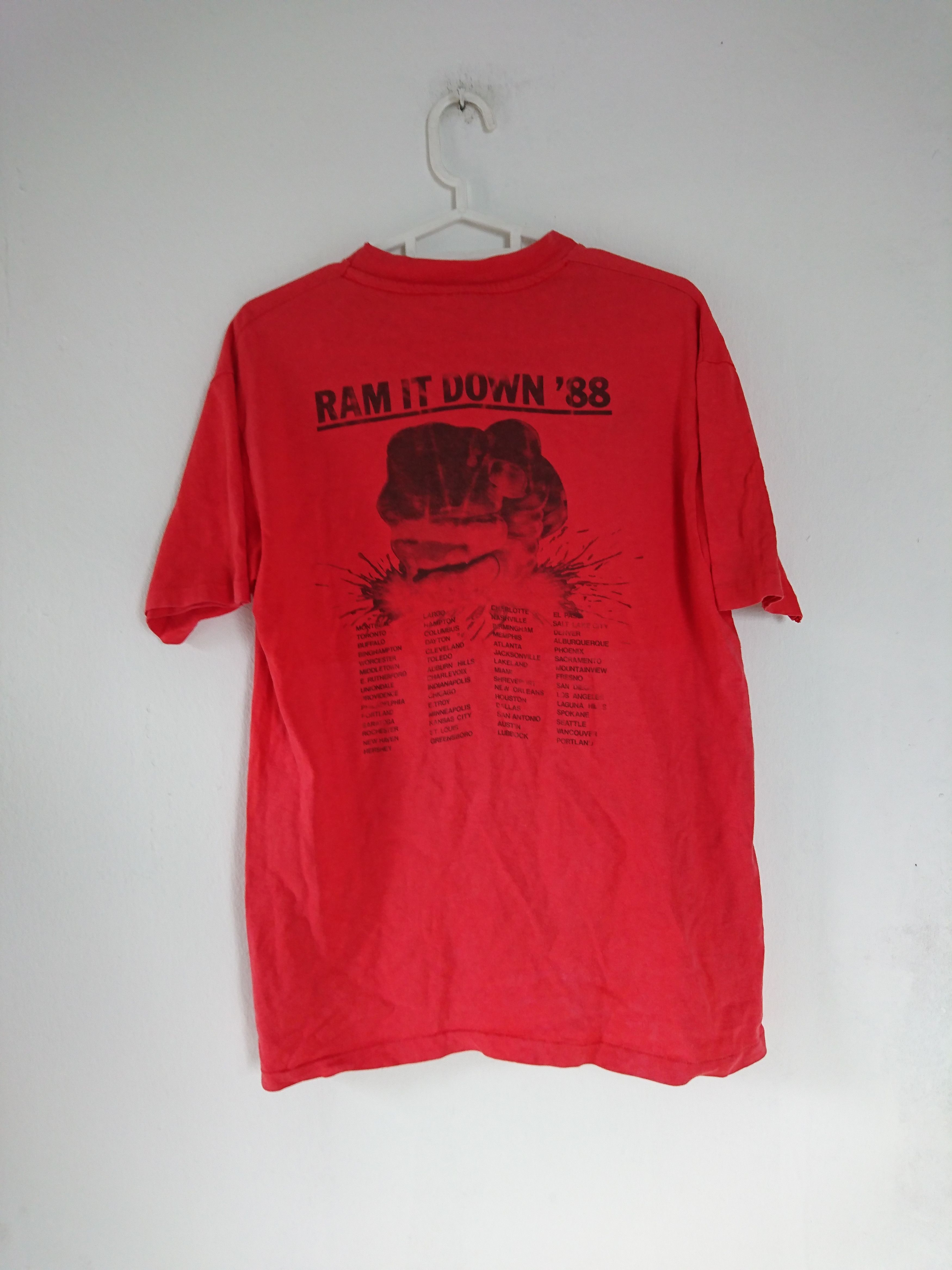 Band Tees × Vintage Vintage Judas Priest 1988 Size US L / EU 52-54 / 3 - 1 Thumbnail