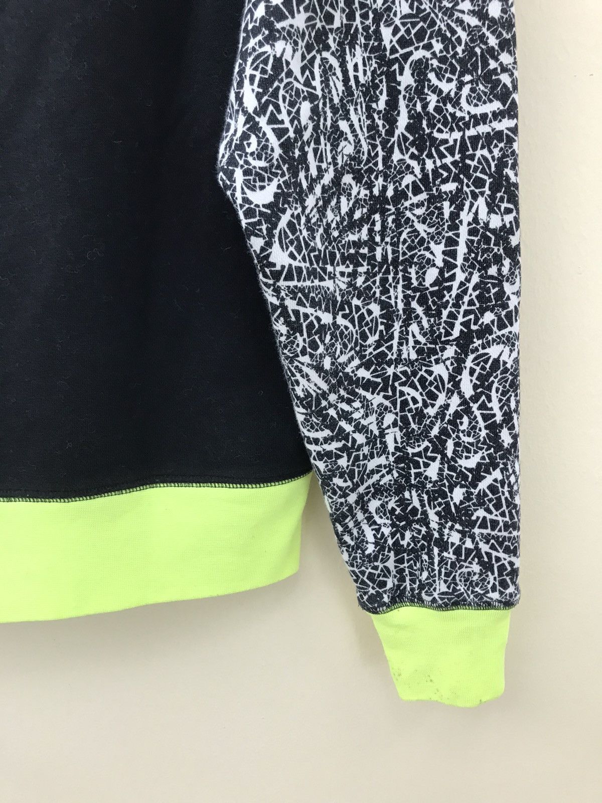 Nike NIKE Rare Printed Sleeve Sweatshirt Size M / US 6-8 / IT 42-44 - 13 Thumbnail