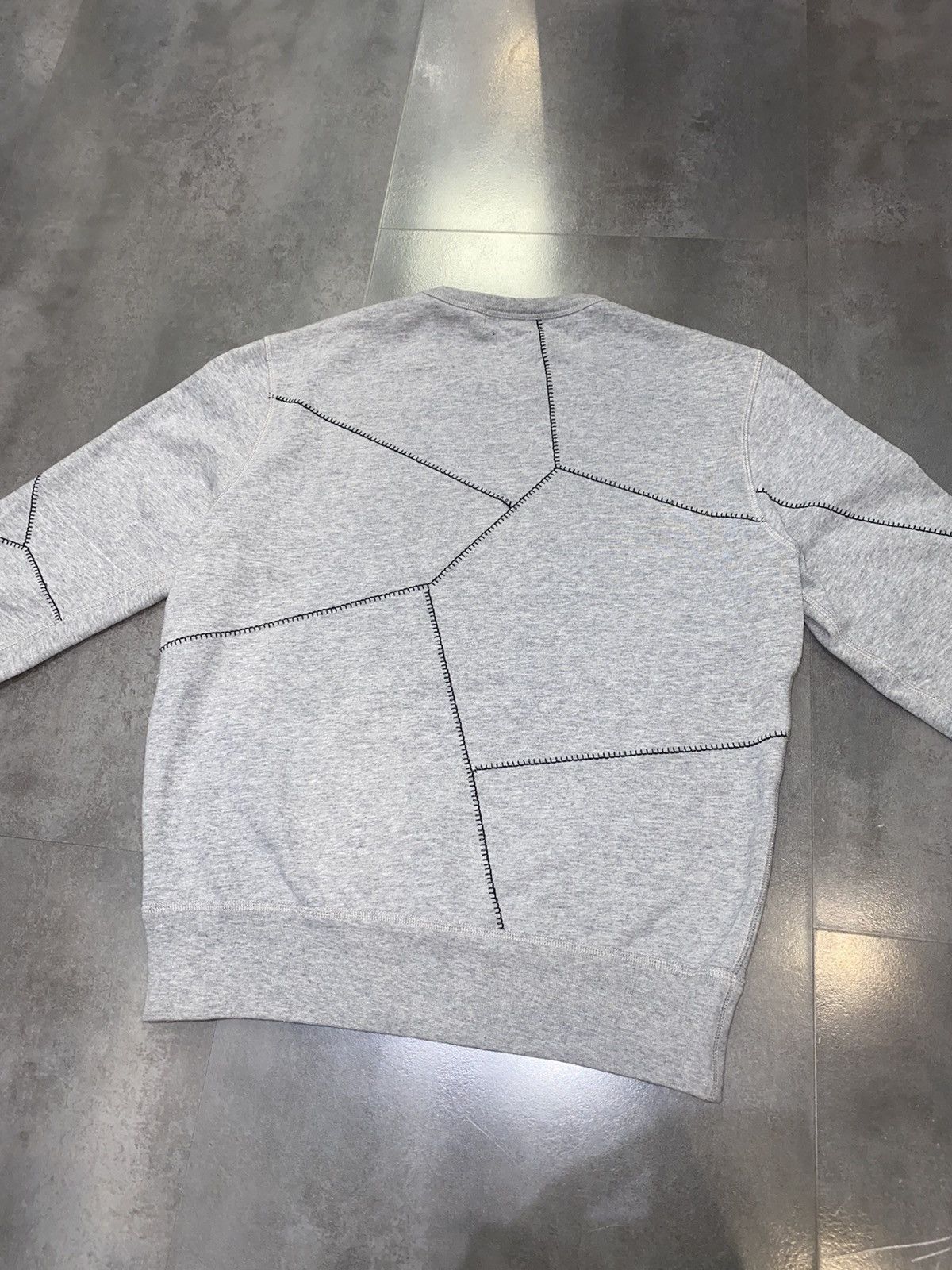 Alexander McQueen Alexander McQueen Football Ball Stitched Gray Crewneck Size US M / EU 48-50 / 2 - 12 Thumbnail